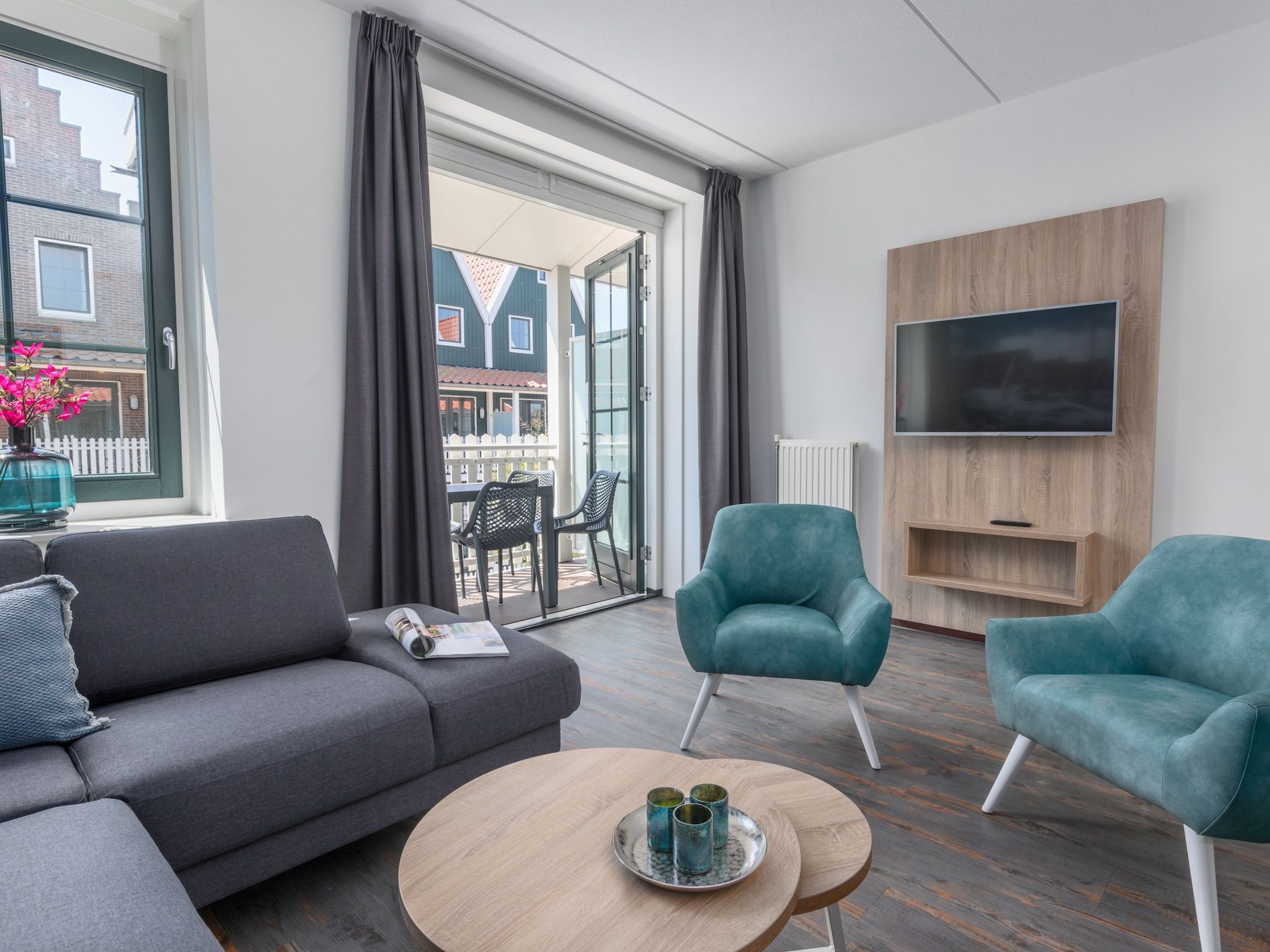 De woonkamer van Marinapark Volendam 3 in Volendam