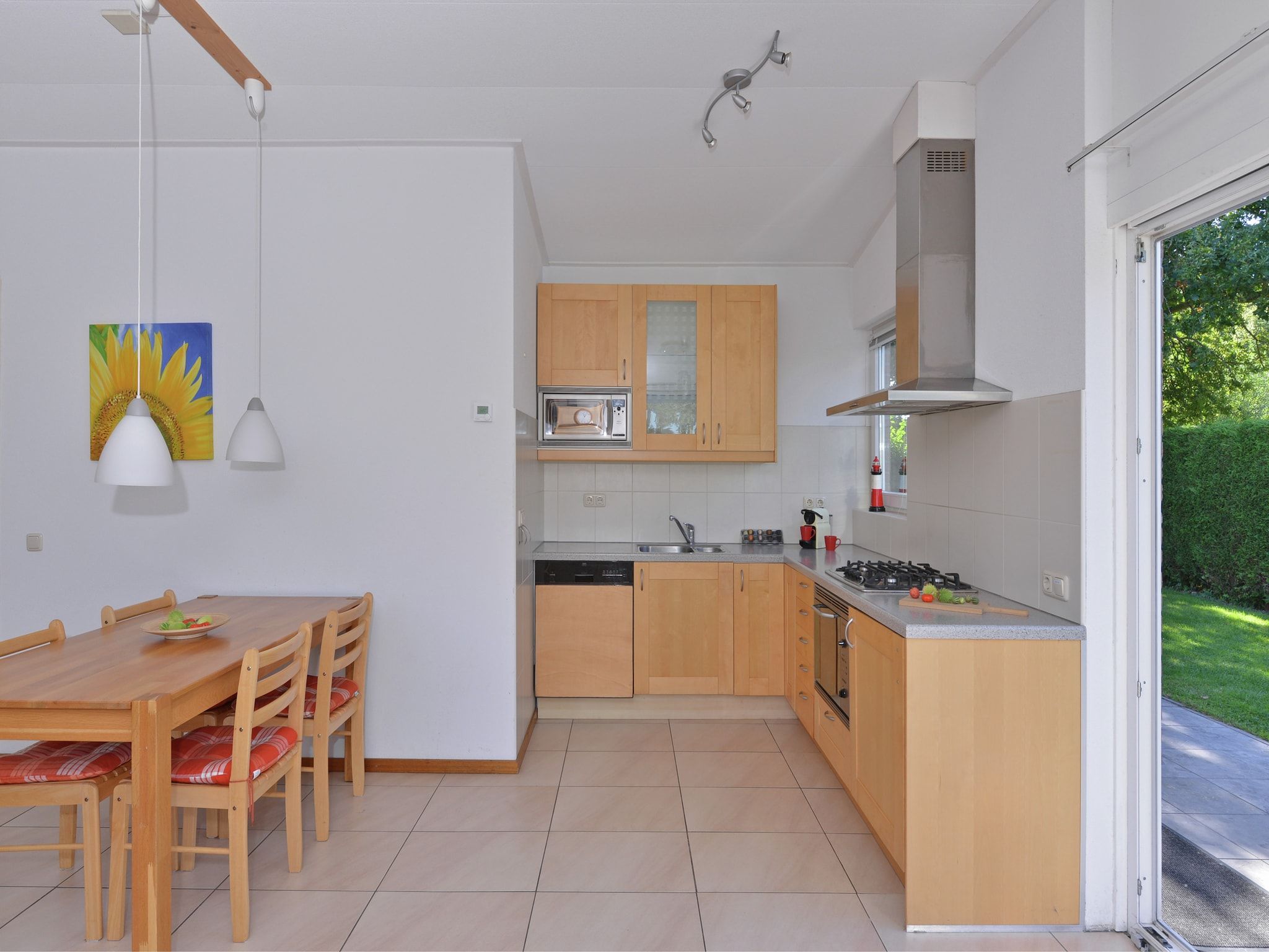 De keuken van Saturnuslaan 14 in Kamperland