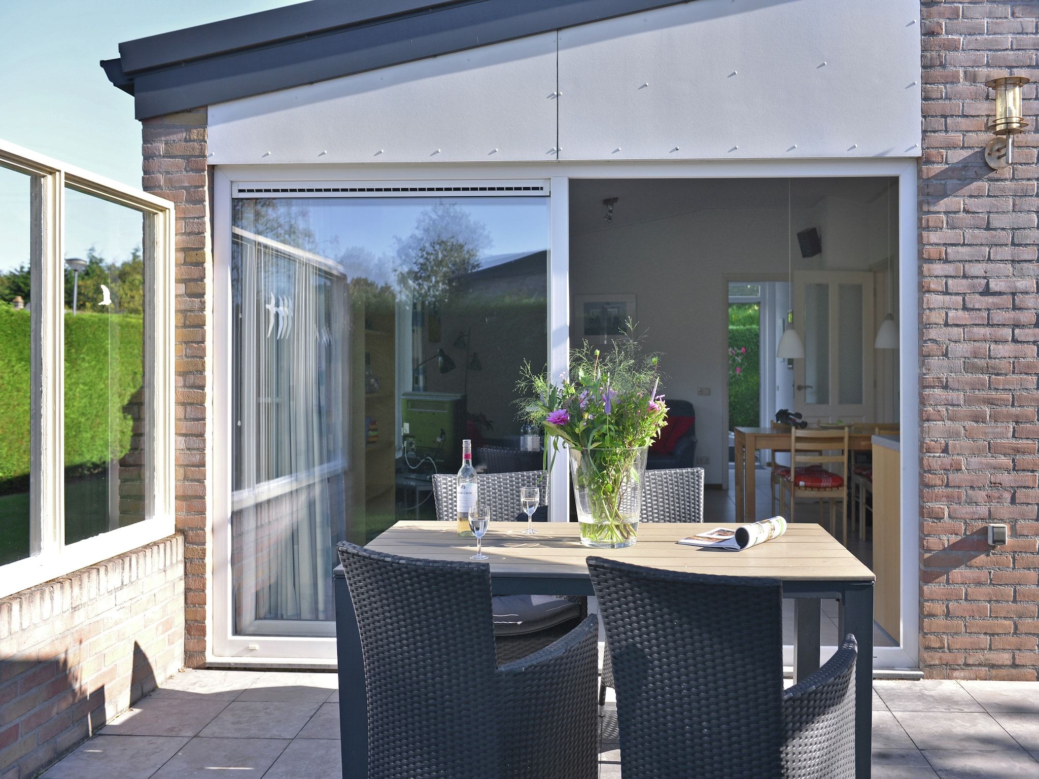 De buitenkant van Saturnuslaan 14 in Kamperland