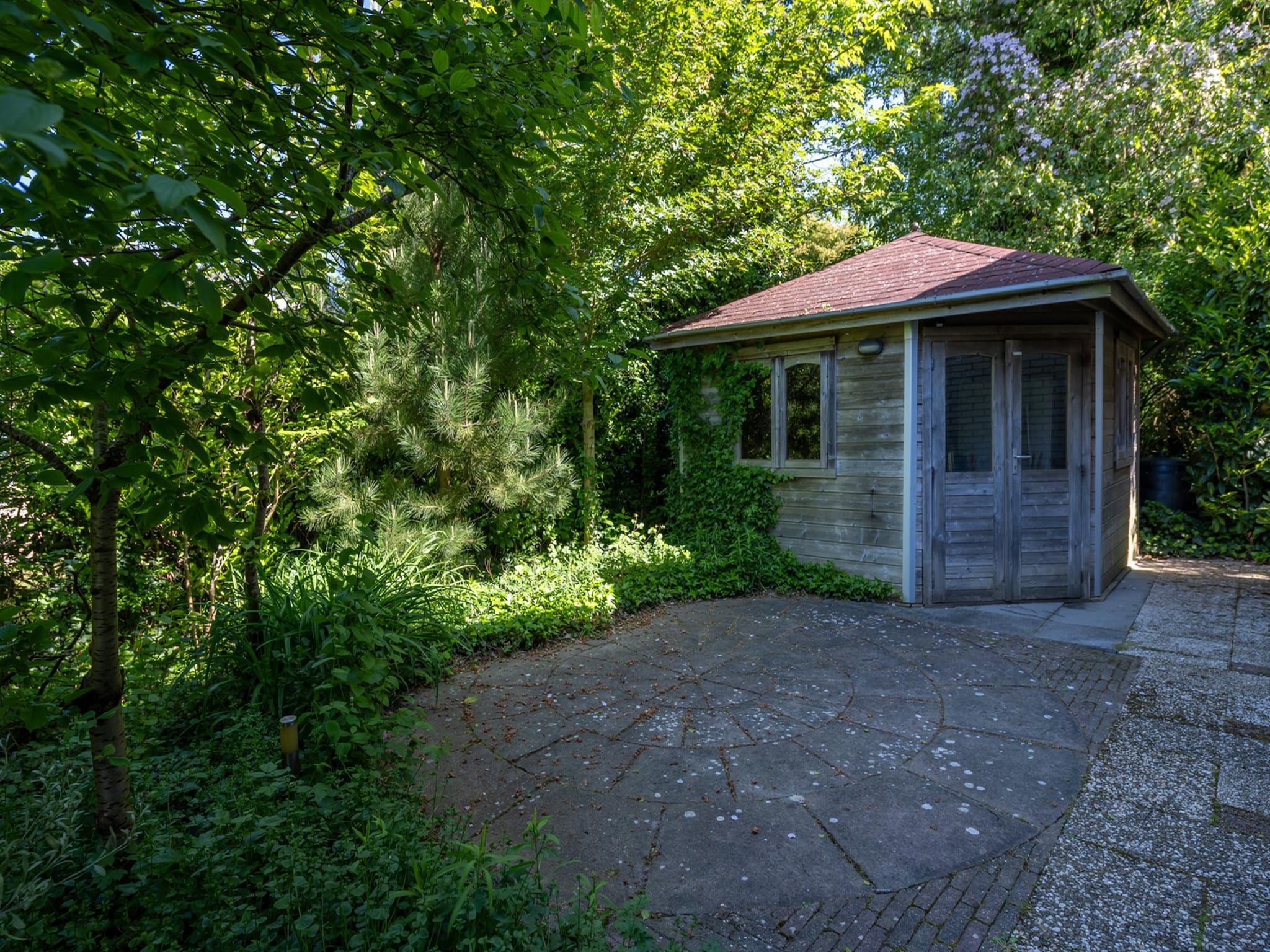 De tuin van Wilgenlaan 1 in Kamperland