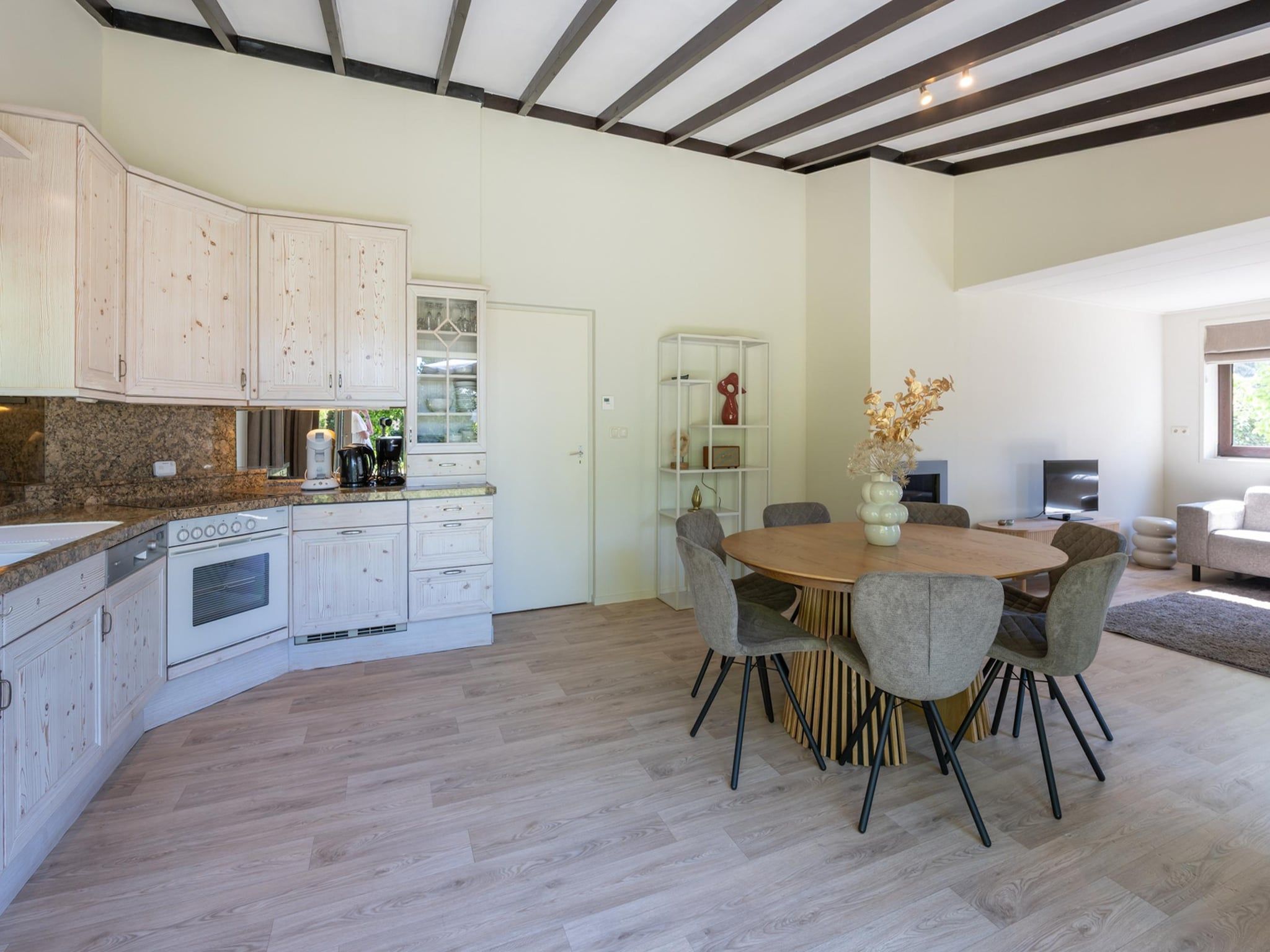 De keuken van Wilgenlaan 1 in Kamperland