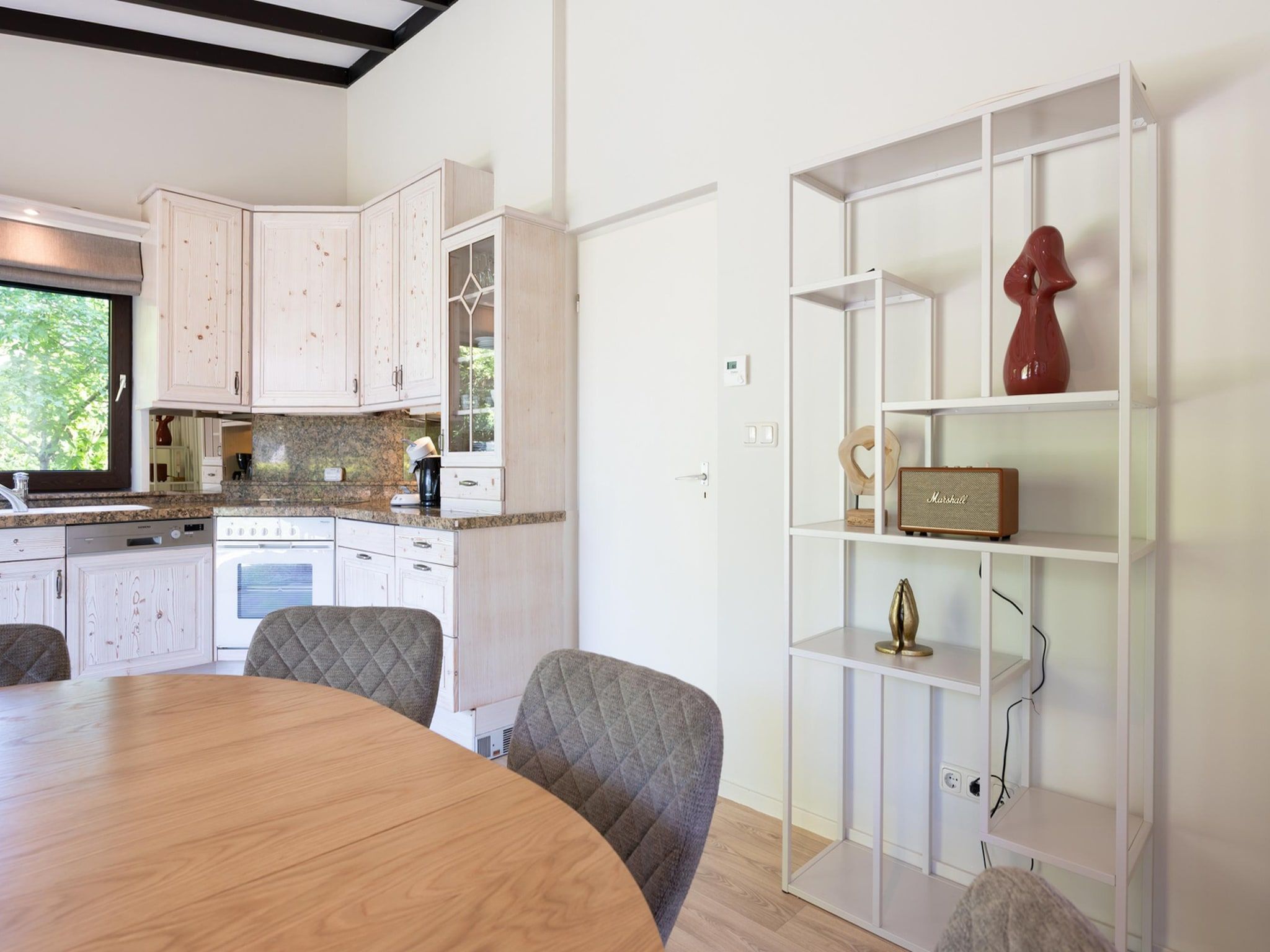 De keuken van Wilgenlaan 1 in Kamperland