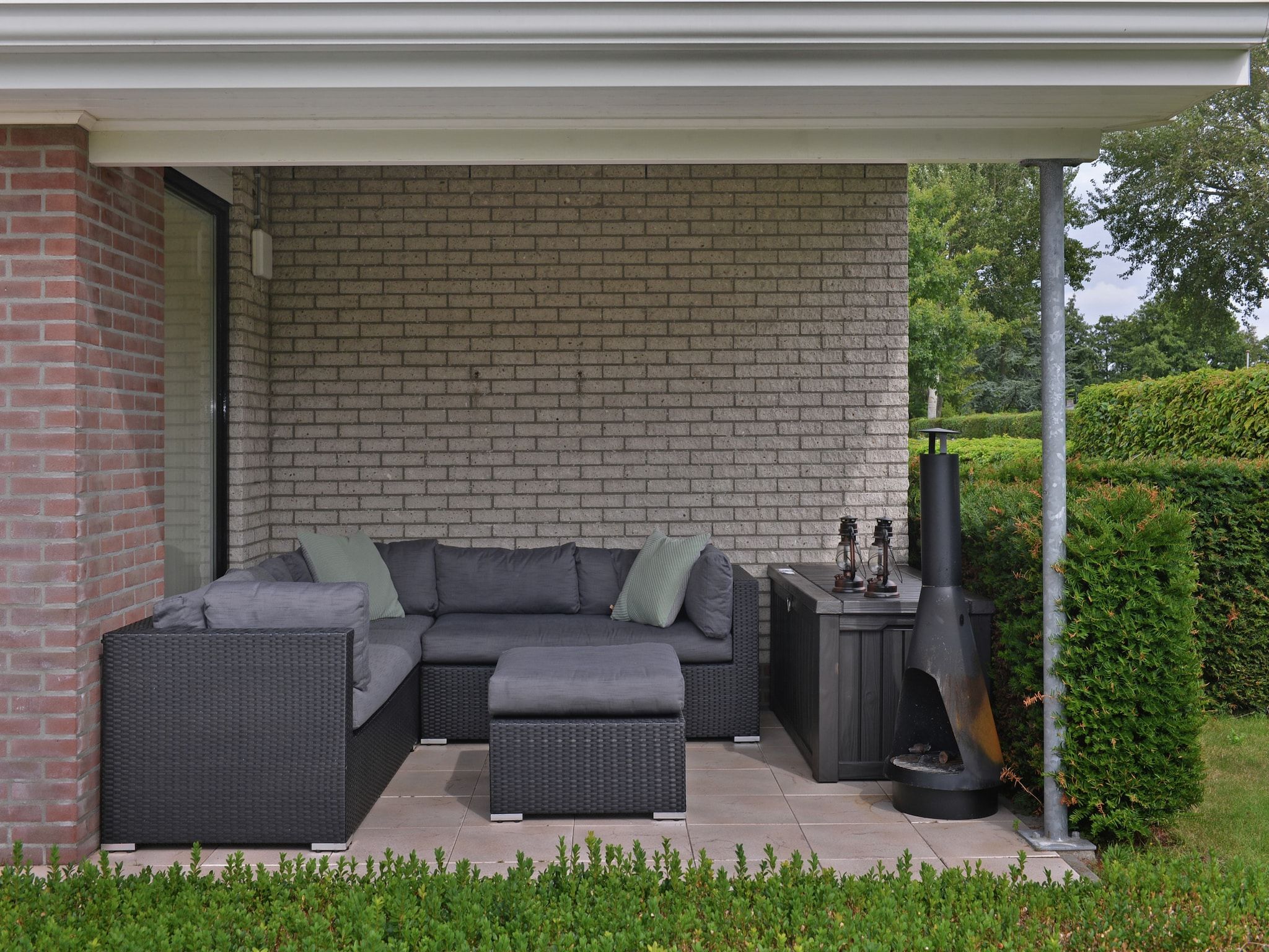 Het terras van Wilgenlaan 15 in Kamperland