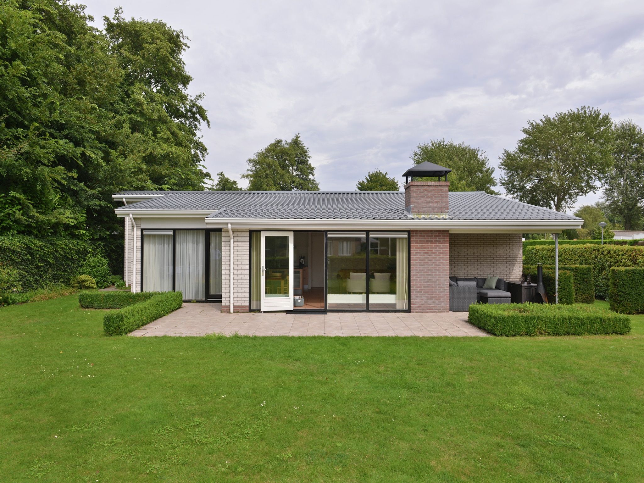 De buitenkant van Wilgenlaan 15 in Kamperland