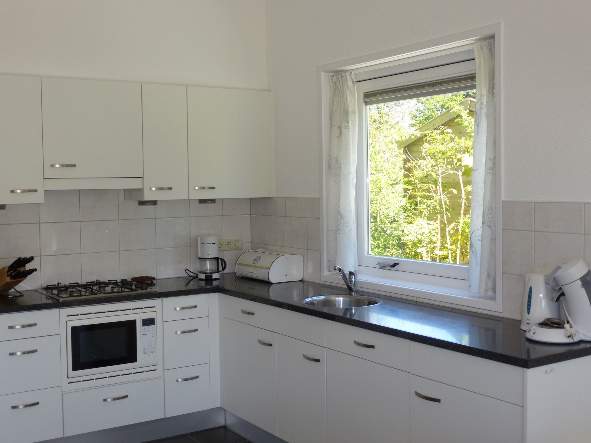 De keuken van Cypressenlaan 18 in Kamperland