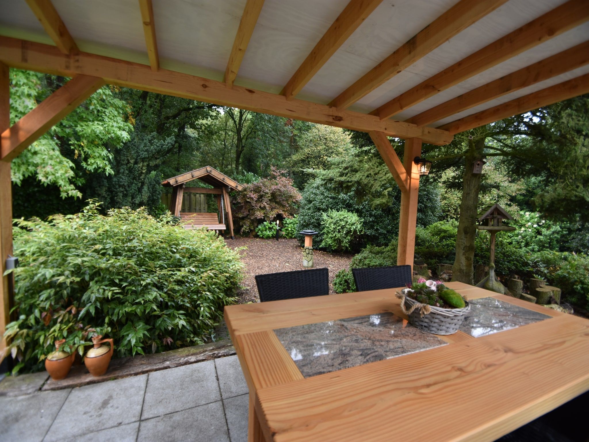 Het terras van 't Woudhuis in Holten