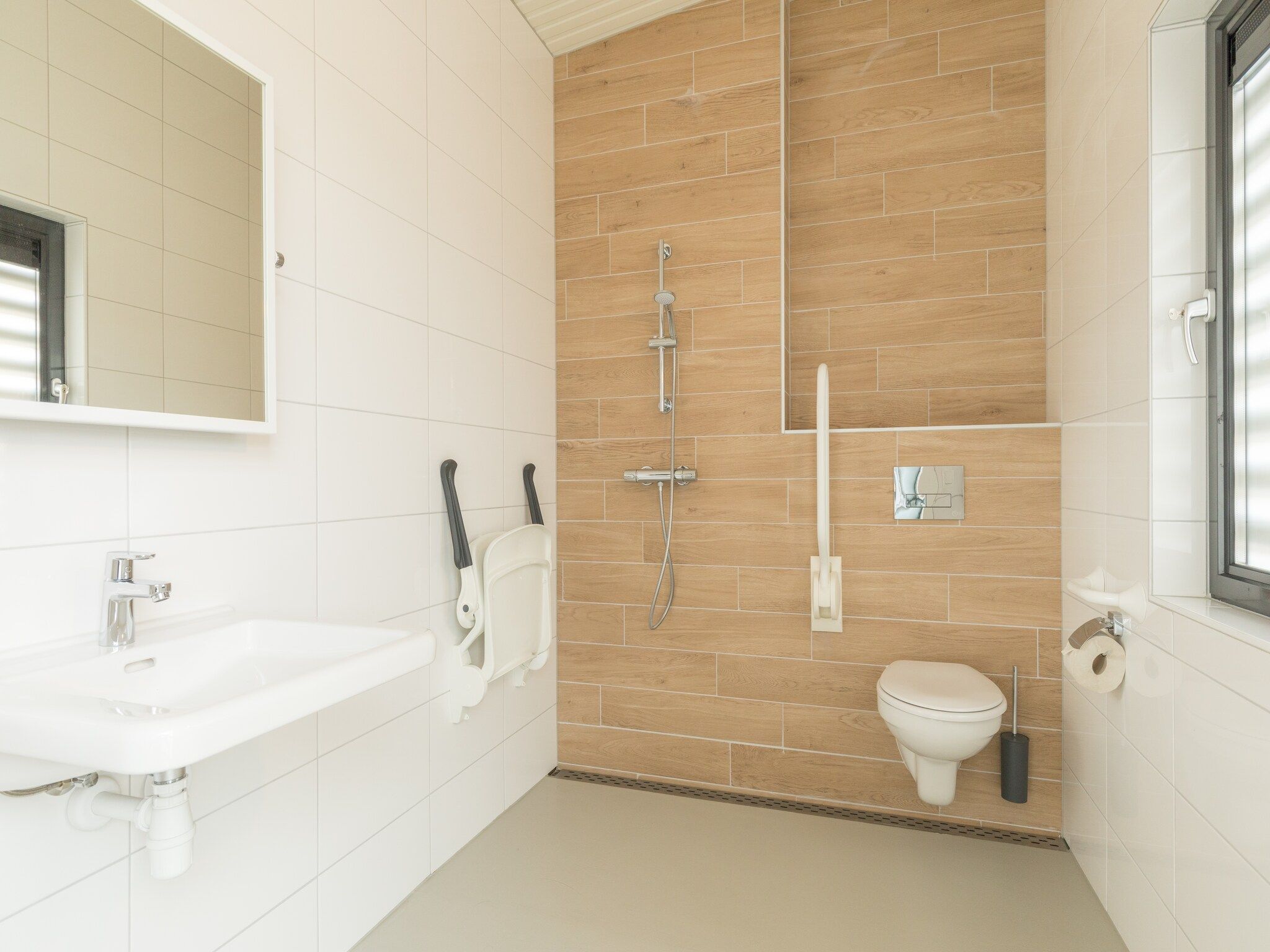 De badkamer van Sea Lodges Ameland 4 in Hollum