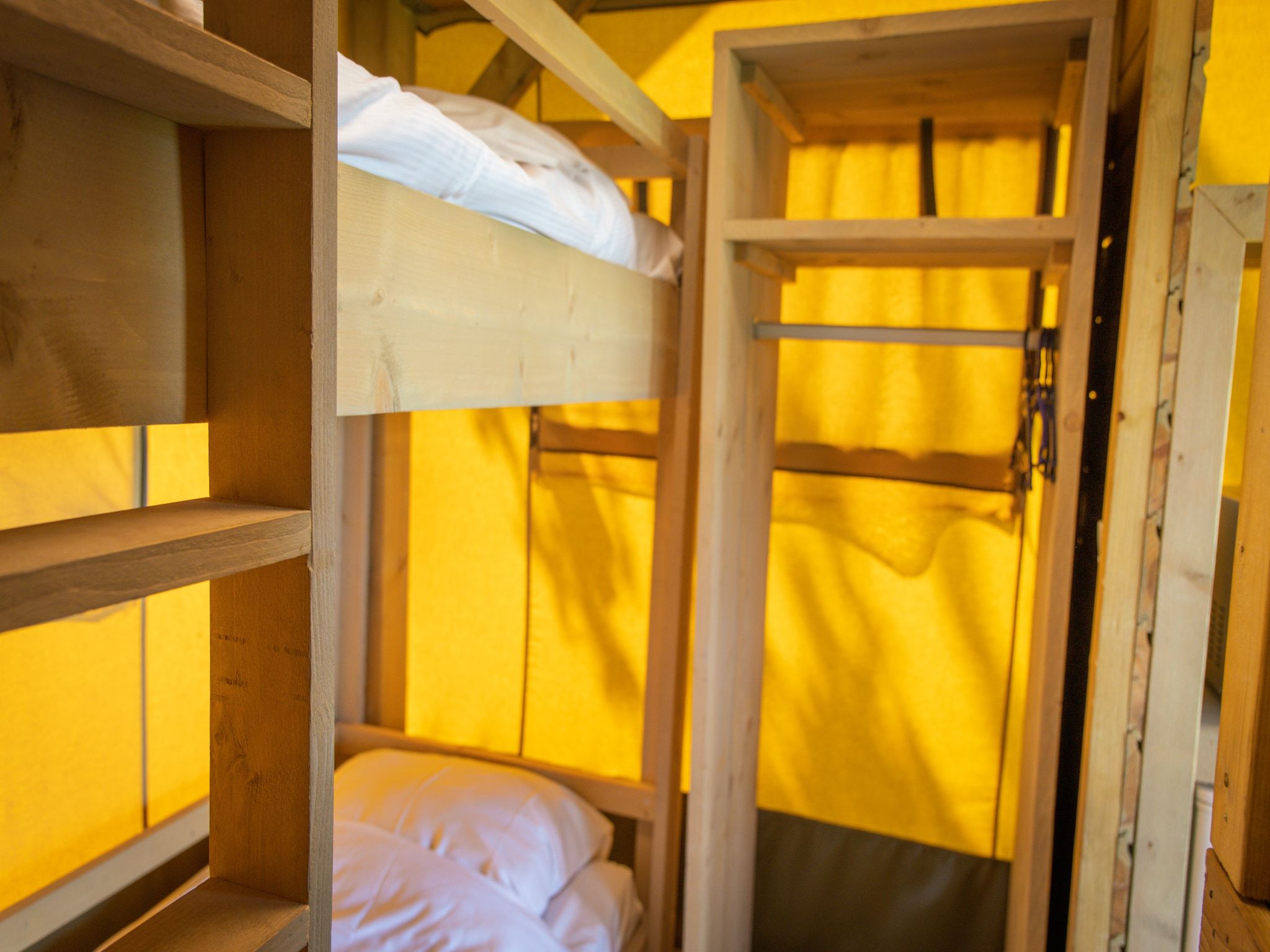 Een slaapkamer van Recreatiepark de Boshoek 1 in Voorthuizen