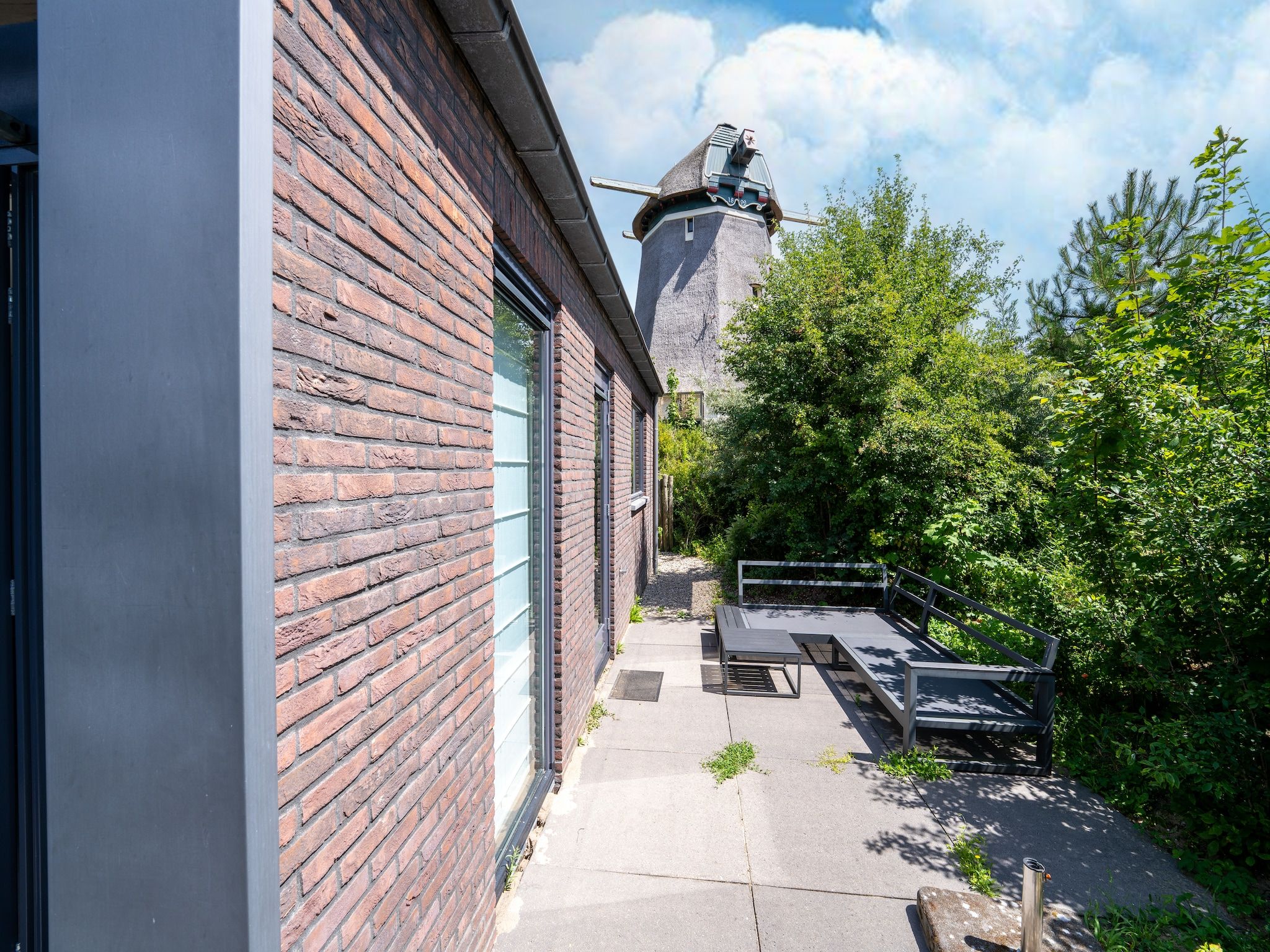 Onder de molen in Egmond aan den Hoef - Foto 28 van 31