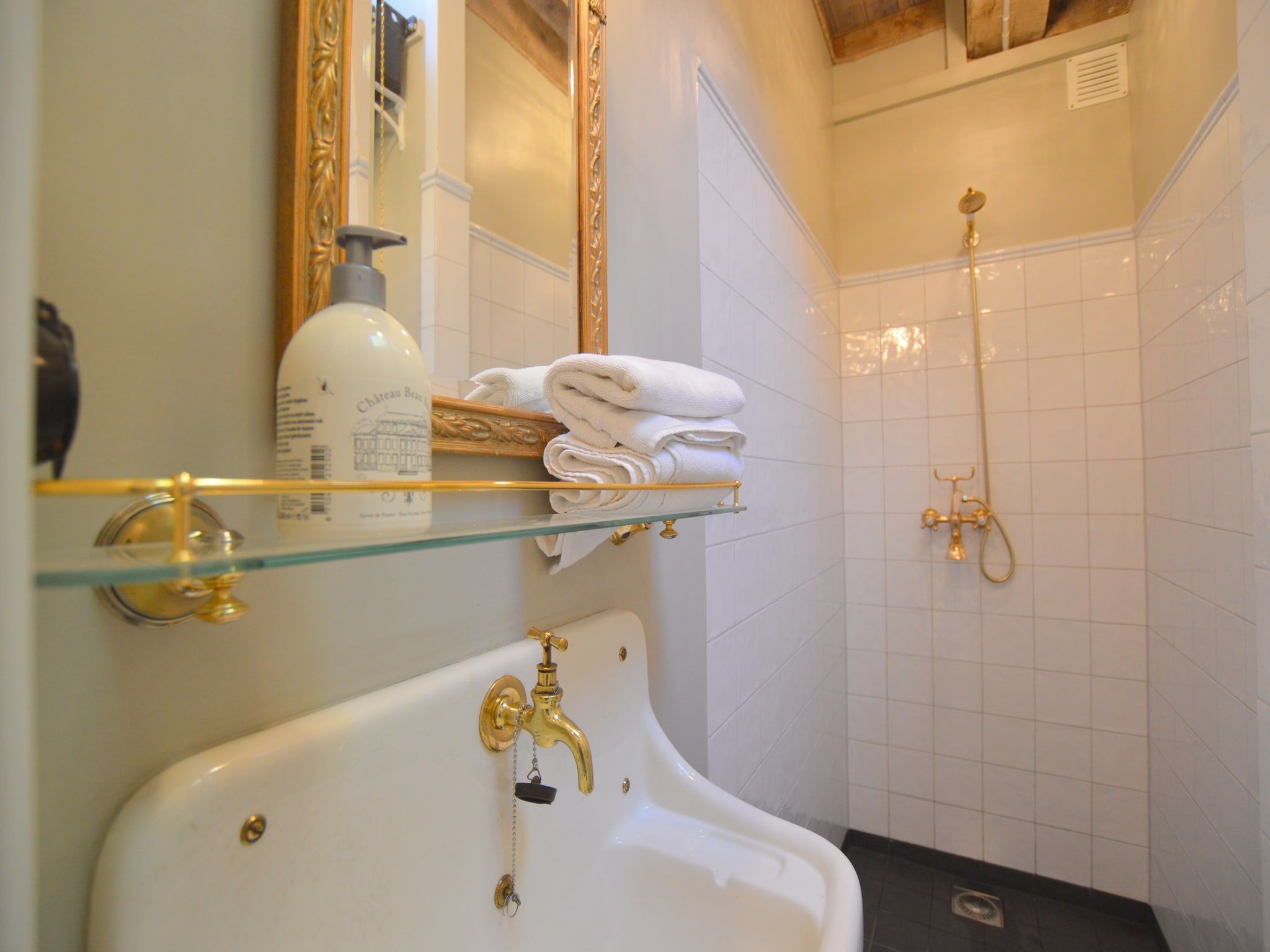 De badkamer van Guesthouse The Old Cottage in Volkel