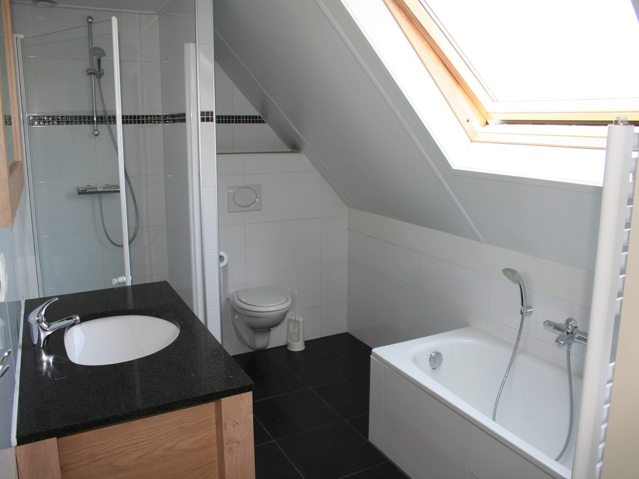 De badkamer van Oosterdijk 6 in Medemblik