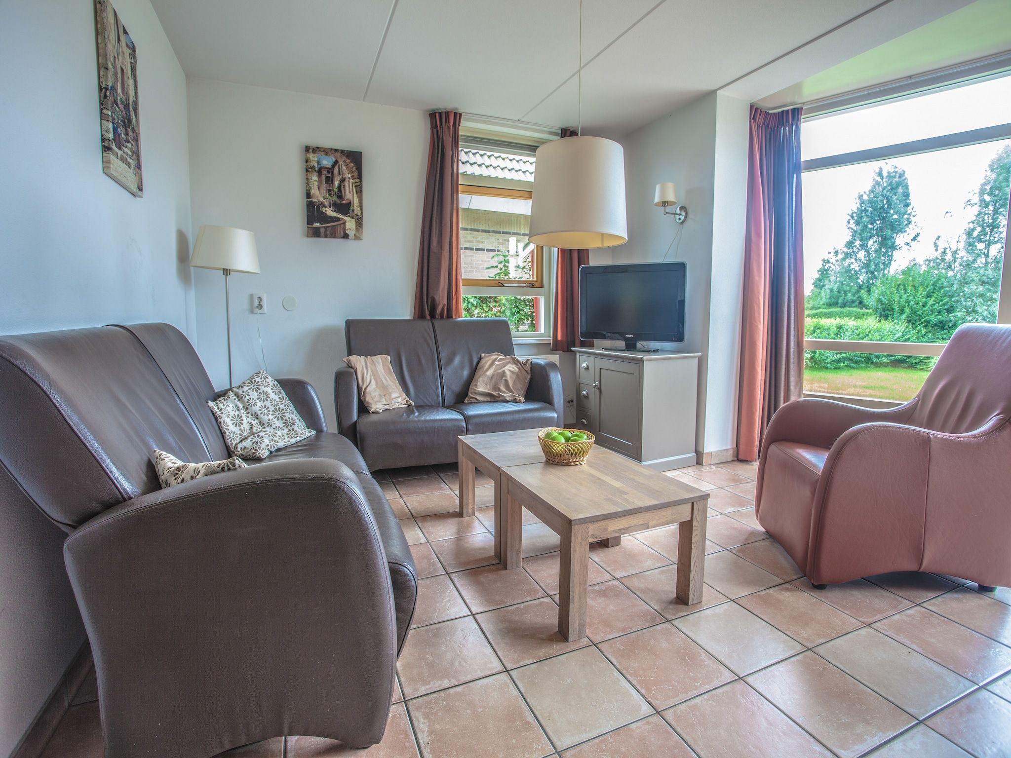 De woonkamer van Vlietstroom 6 in Medemblik