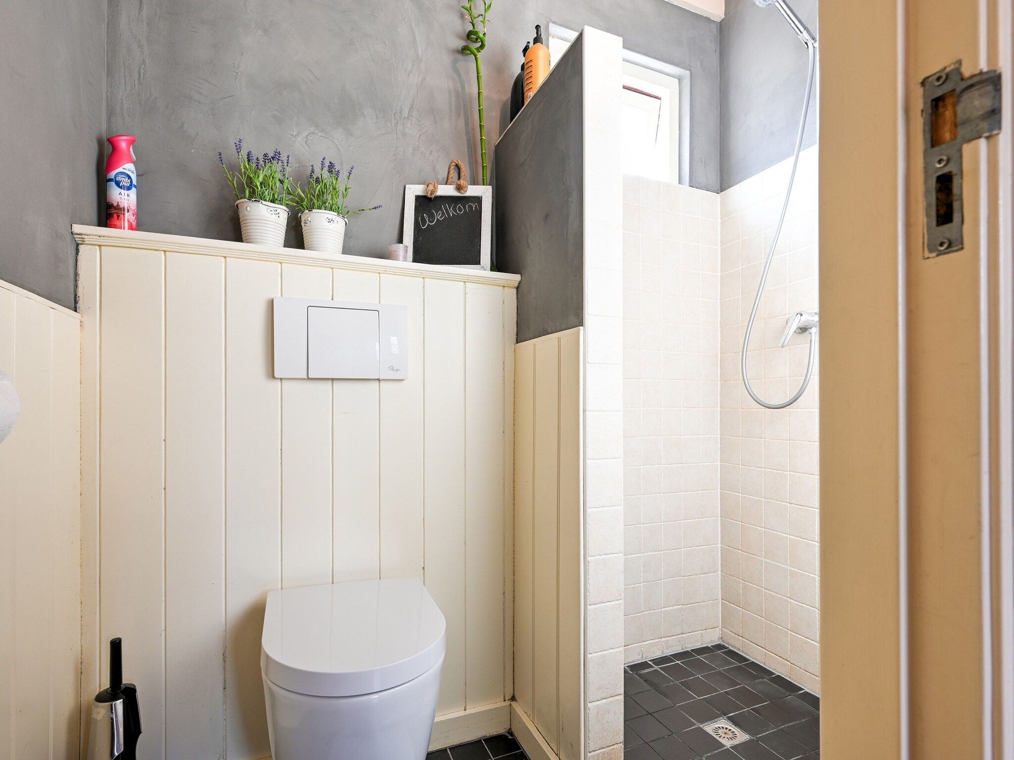 De badkamer van Landelijk Utrecht in Overberg