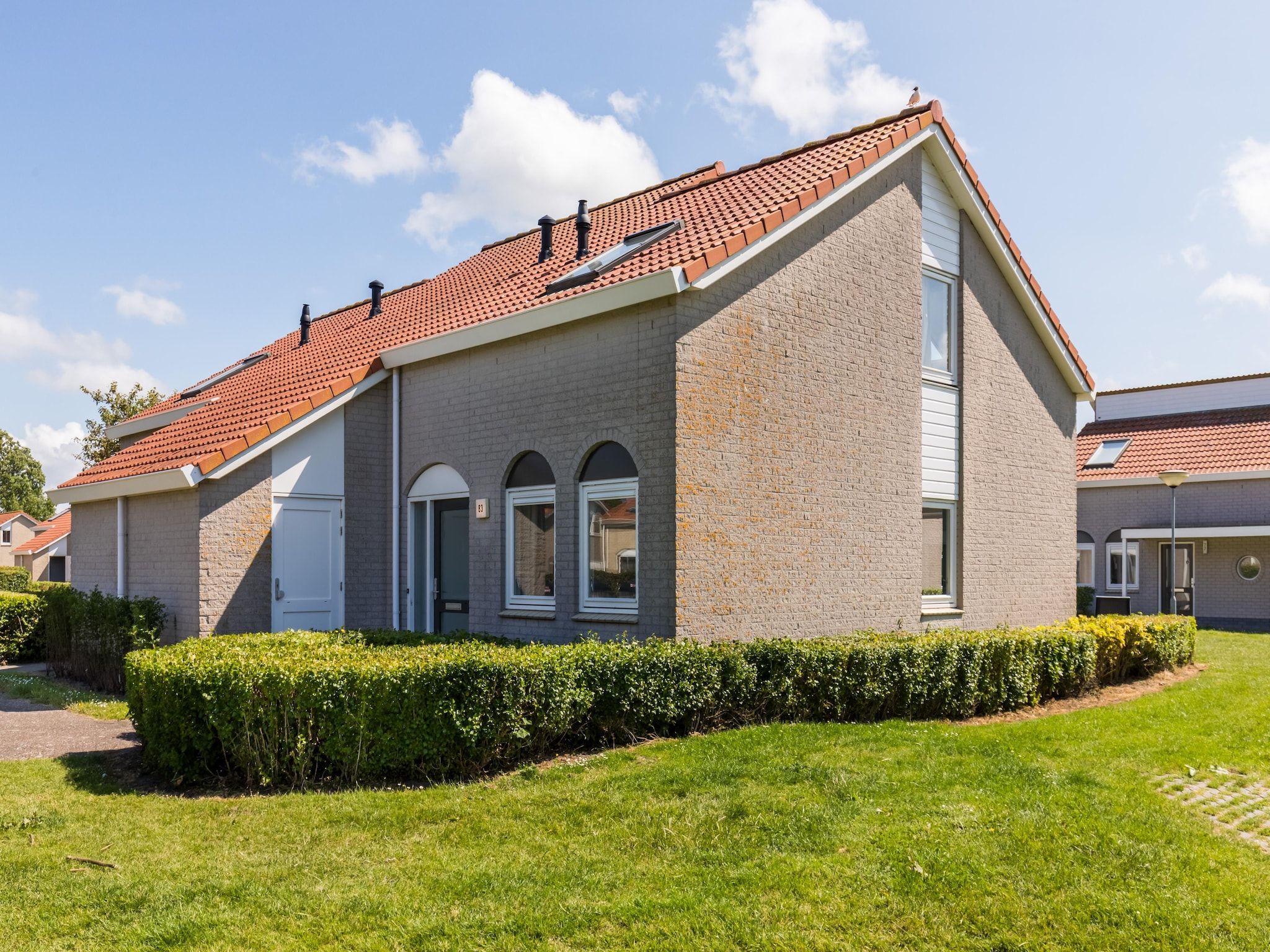 De buitenkant van Vakantiepark de Soeten Haert 17 in Renesse