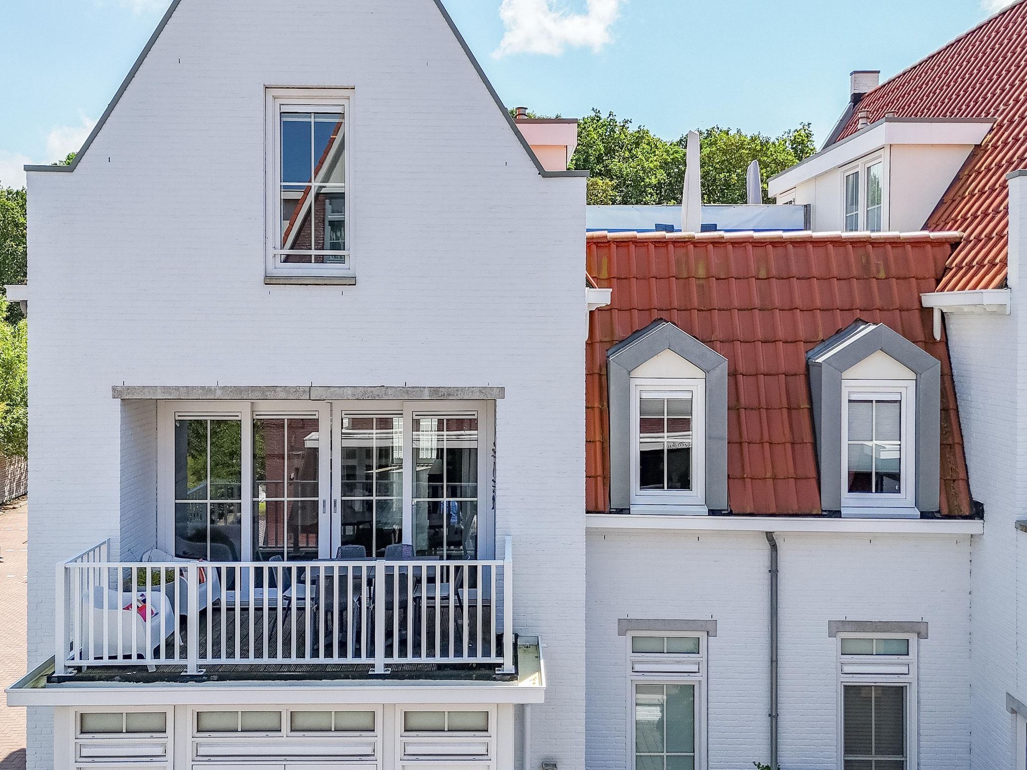 De buitenkant van appartement Kaapduinseweg 13 Dishoek 13D luxe 6p sauna in Koudekerke