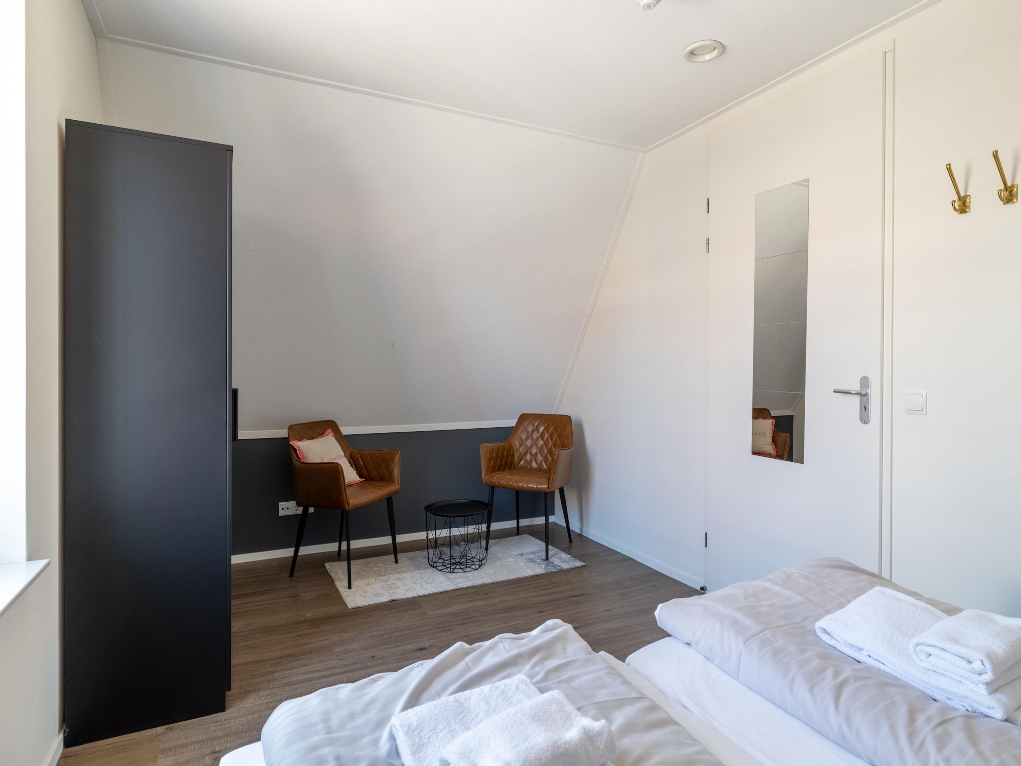 Een slaapkamer van appartement Kaapduinseweg 13 Dishoek 13D luxe 6p sauna in Koudekerke