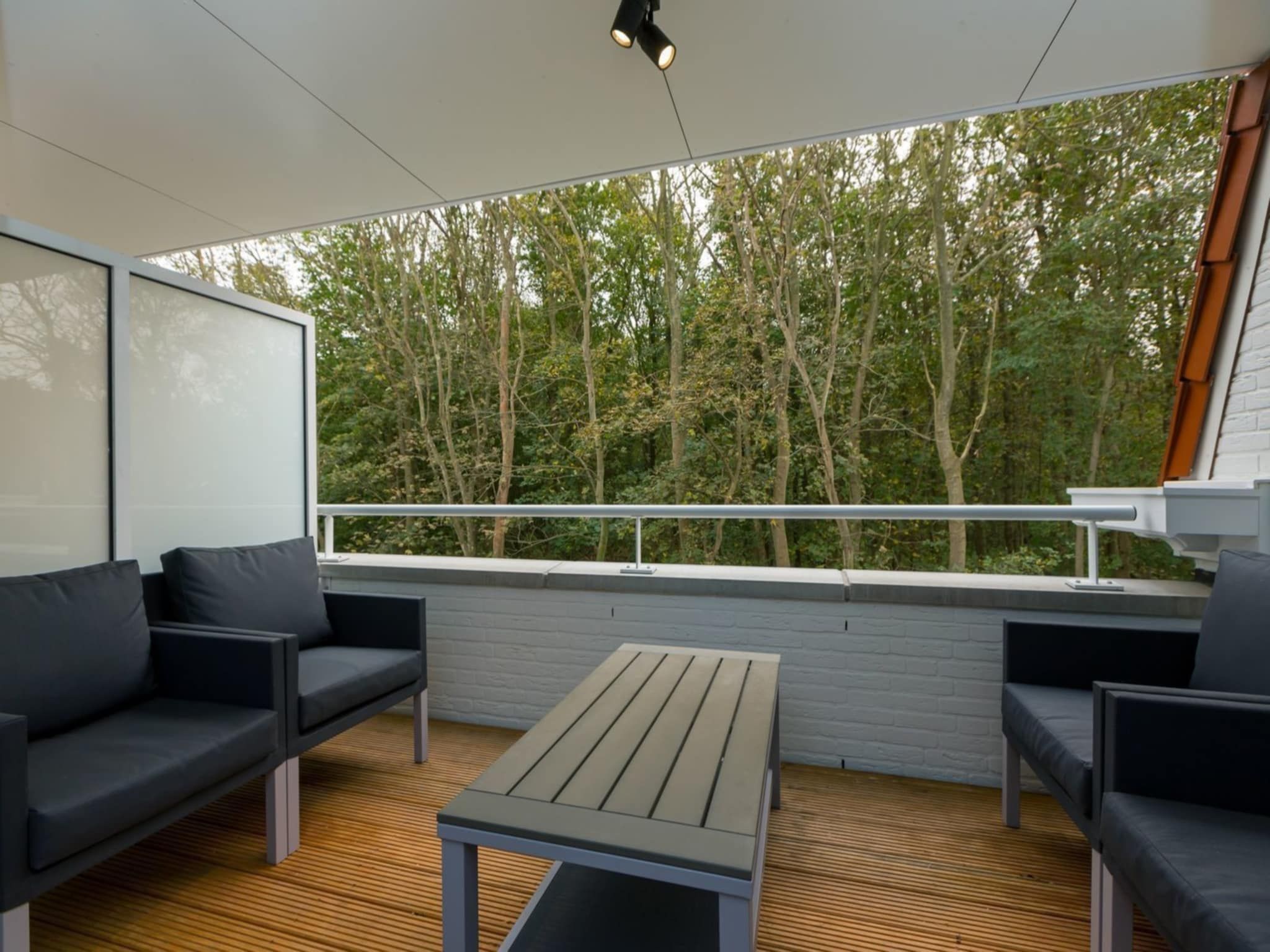 Het terras van Appartement Duinhof Dishoek 13N - 6 personen in Koudekerke