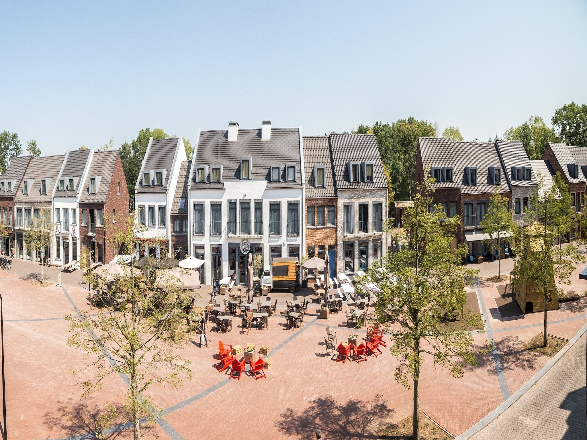 De buitenkant van Resort Maastricht 9 in Maastricht