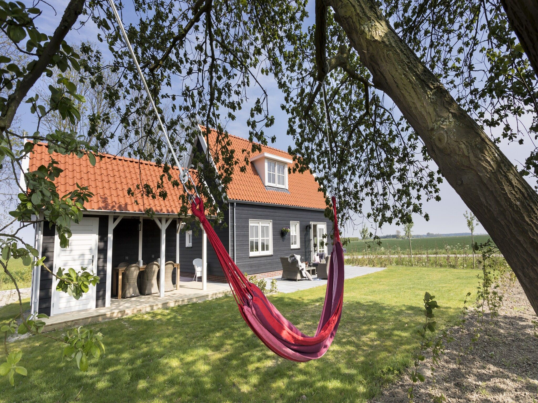 De tuin van Groeneweg 4 in Wissenkerke