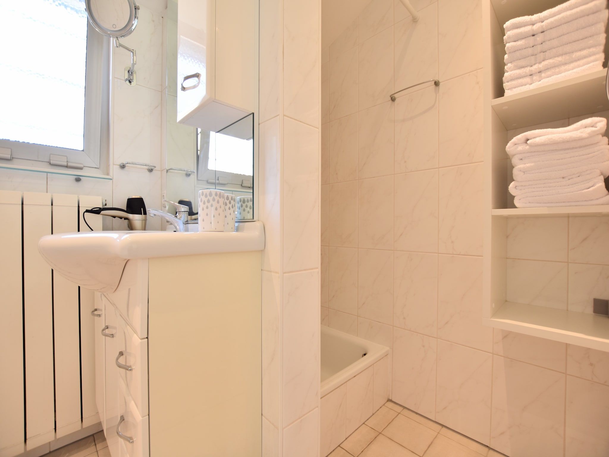 De badkamer van Geulhuisje II in Walem