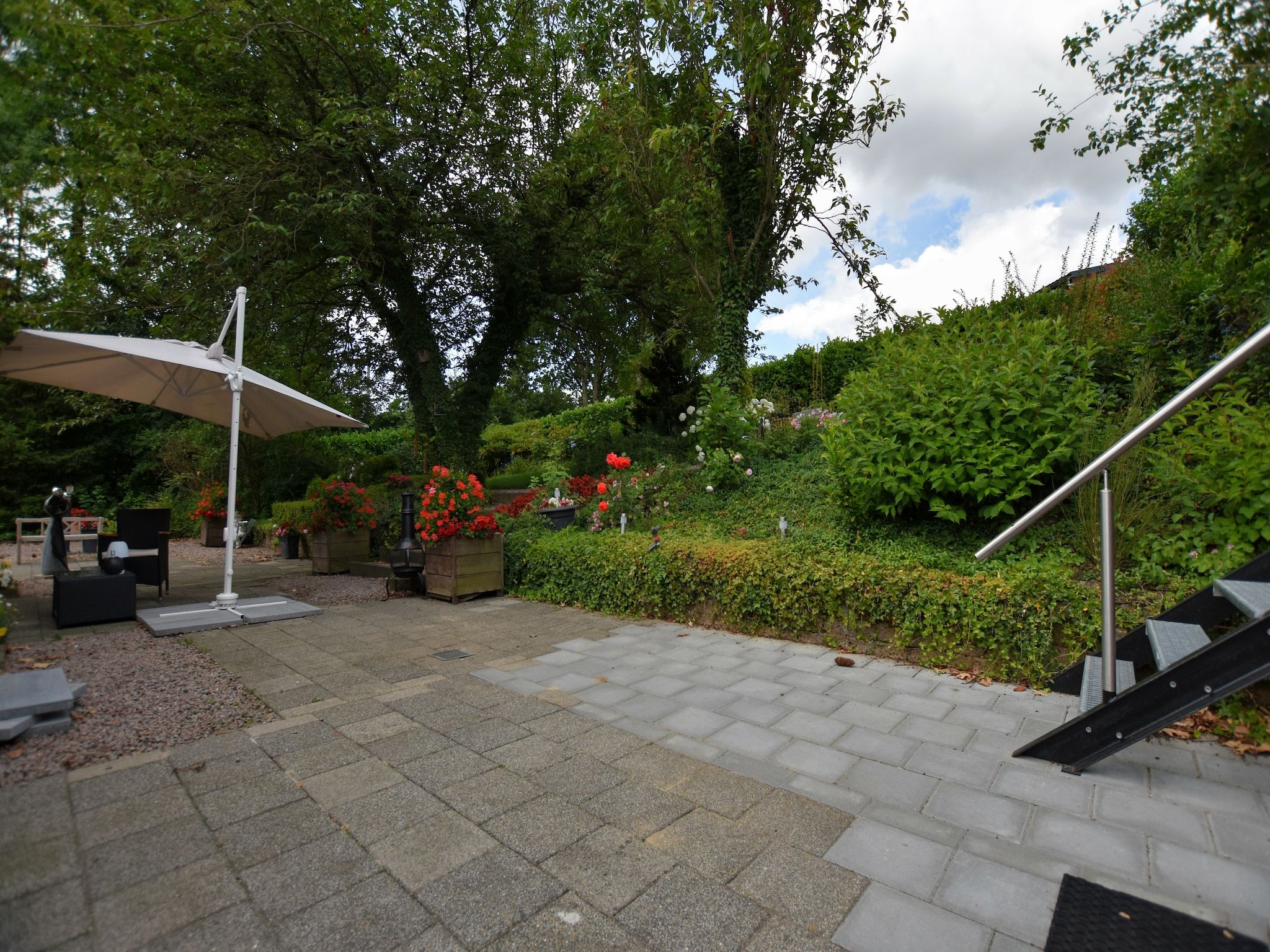 De tuin van Geulhuisje II in Walem