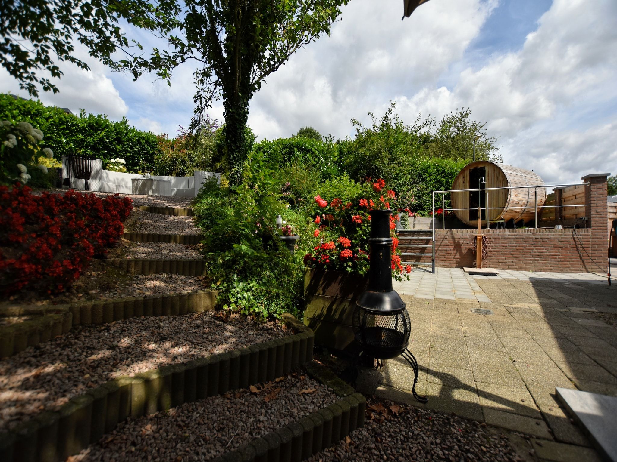 De tuin van Geulhuisje II in Walem