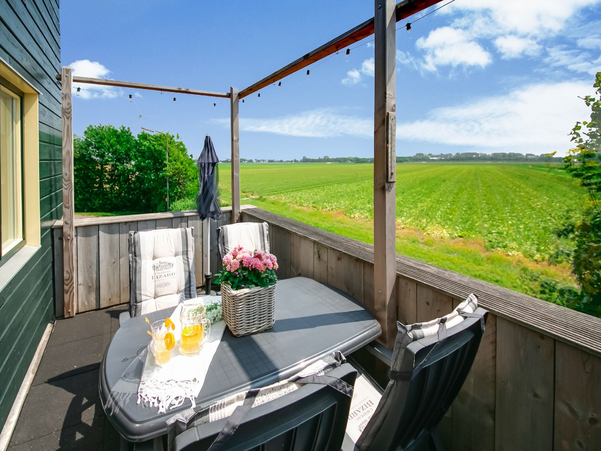 Het terras van Zilte Bries in Callantsoog