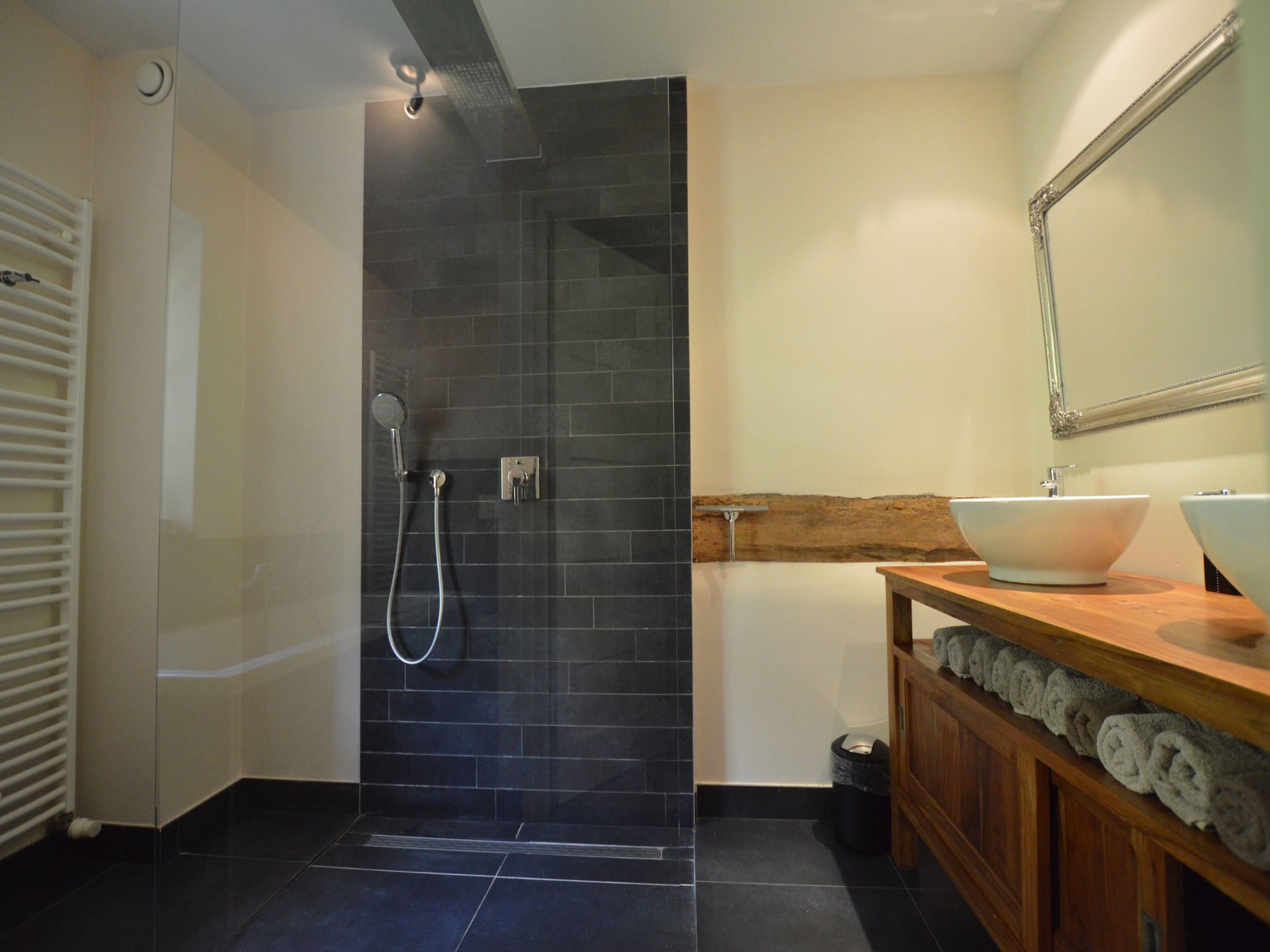 De badkamer van Hoeve A Gen Water- Donderblumke in Slenaken