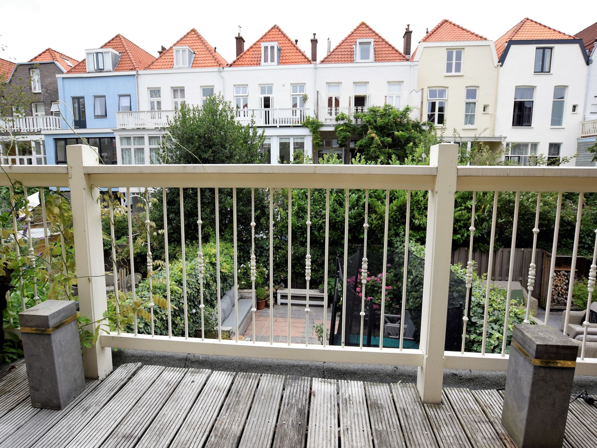 Het terras van Huize Columbus in Den Haag