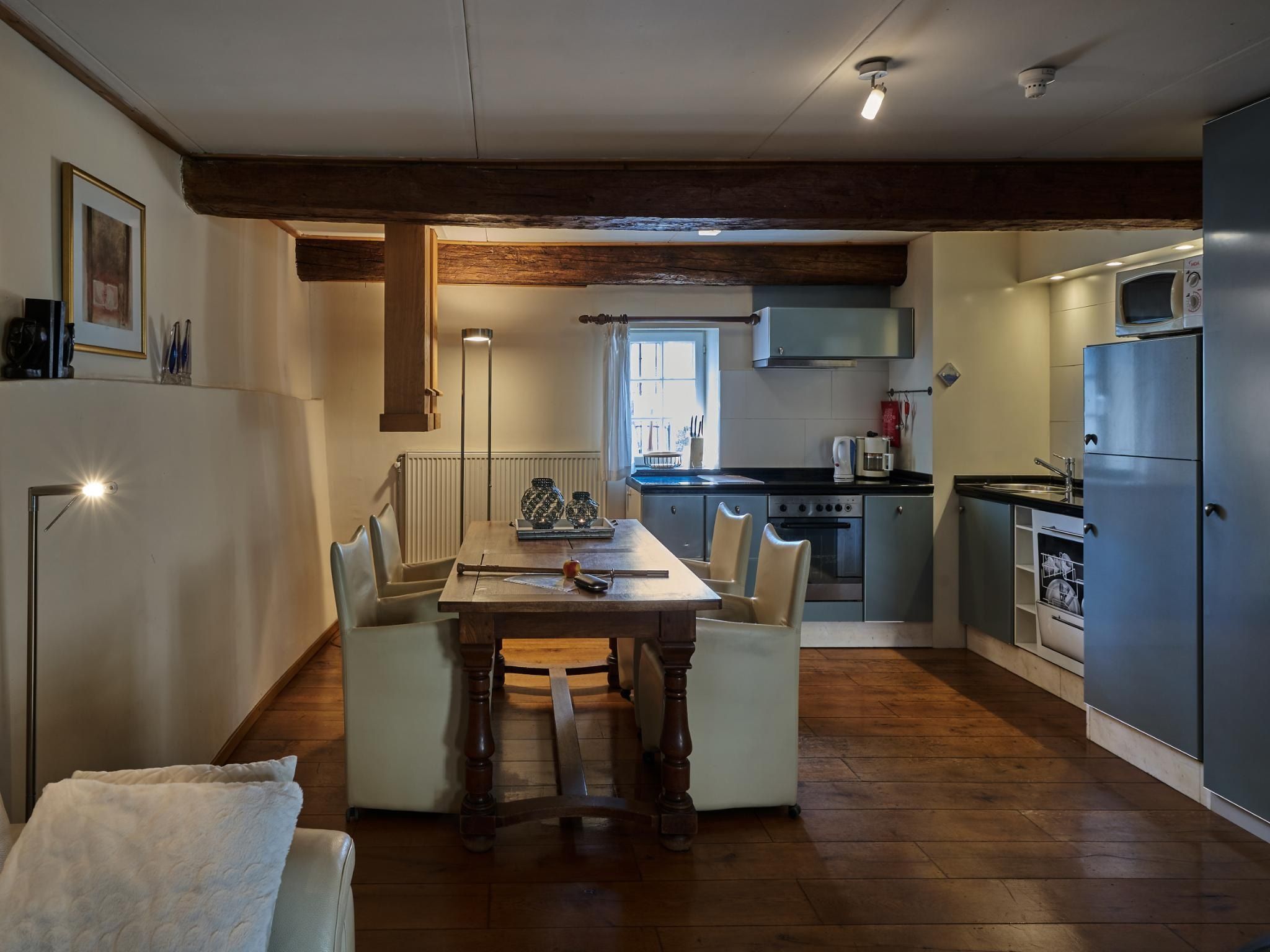 De eetkamer van Meschermolen 1 in Mesch-Eijsden