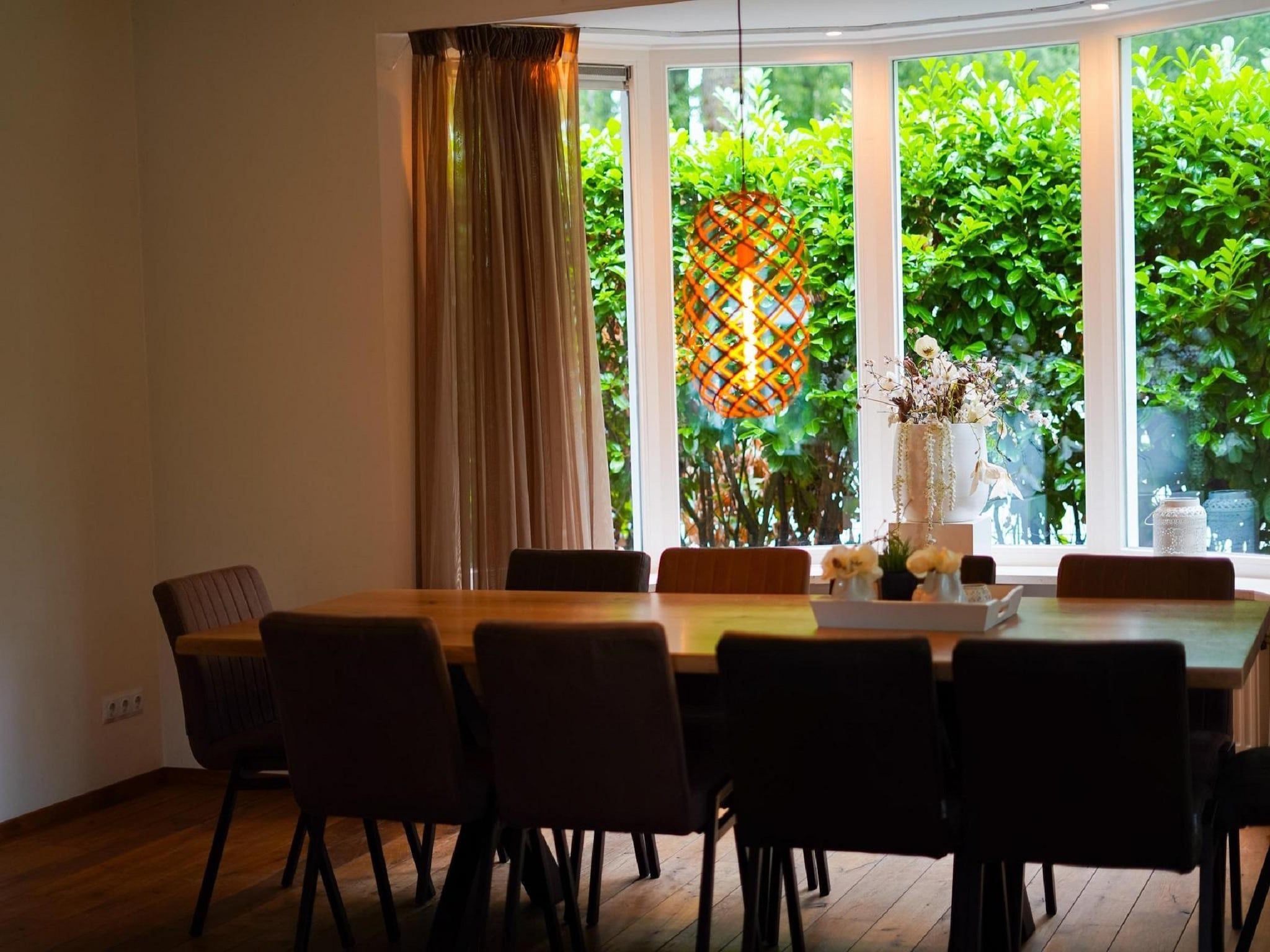 De eetkamer van Vakantiepark De Rimboe & De Woeste Hoogte 2 in Hoenderloo