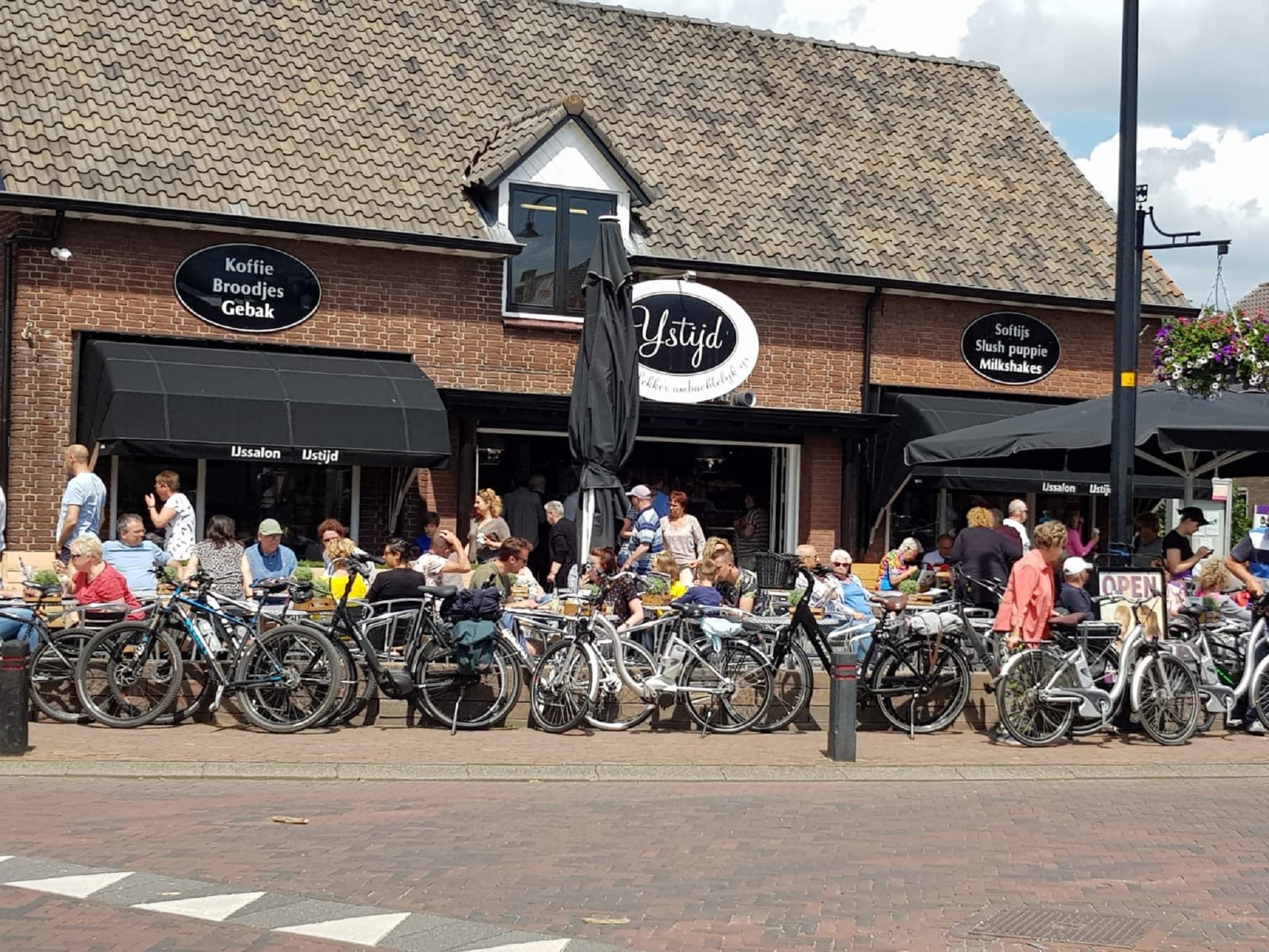 Veluwse Specht in Garderen - Foto 29 van 40