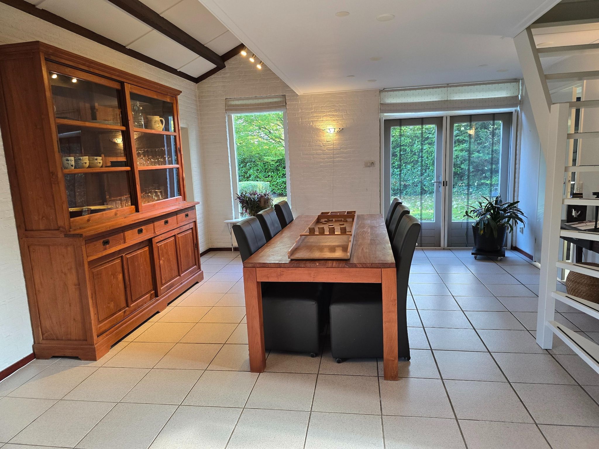 De eetkamer van Veluwse Specht in Garderen