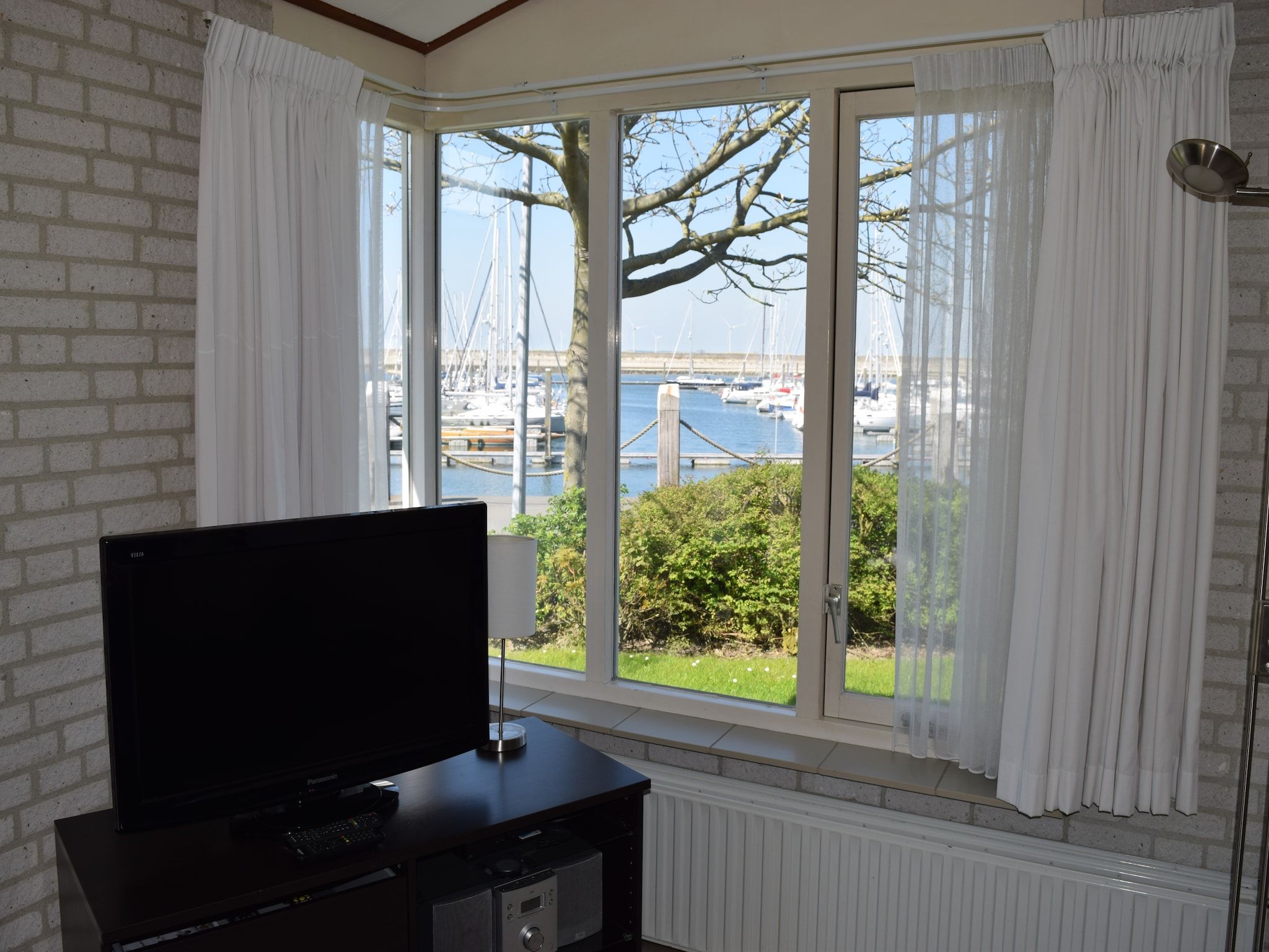 Het uitzicht vanaf Sophiaboulevard 15 in Kamperland