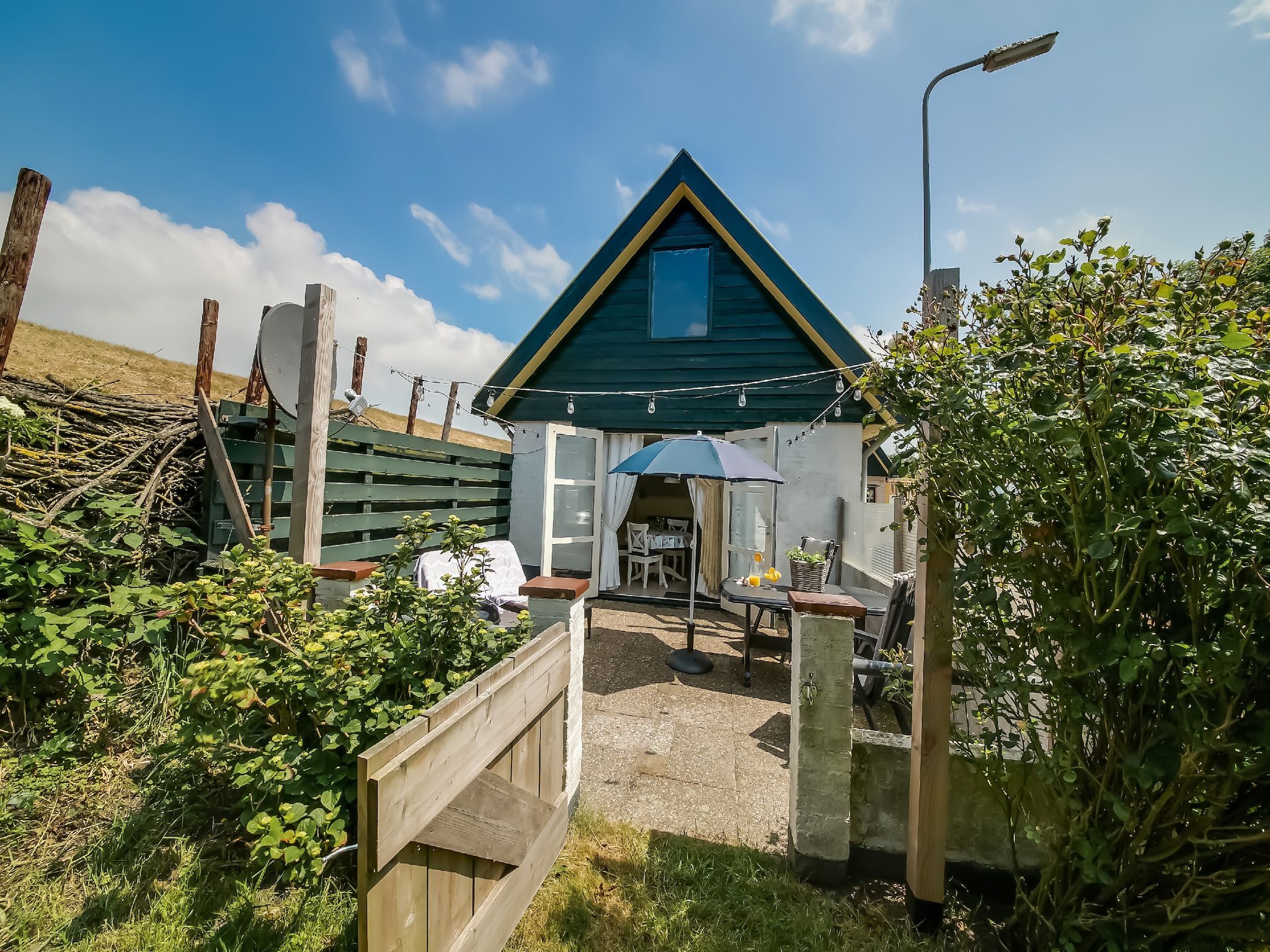 De tuin van Storm Bries in Callantsoog