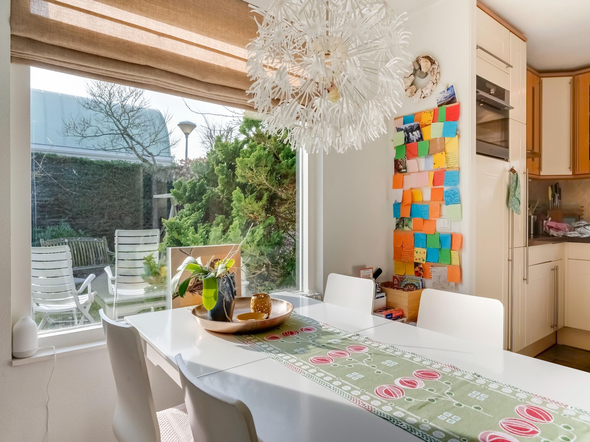 De eetkamer van De Zilvermeeuw in Noordwijk