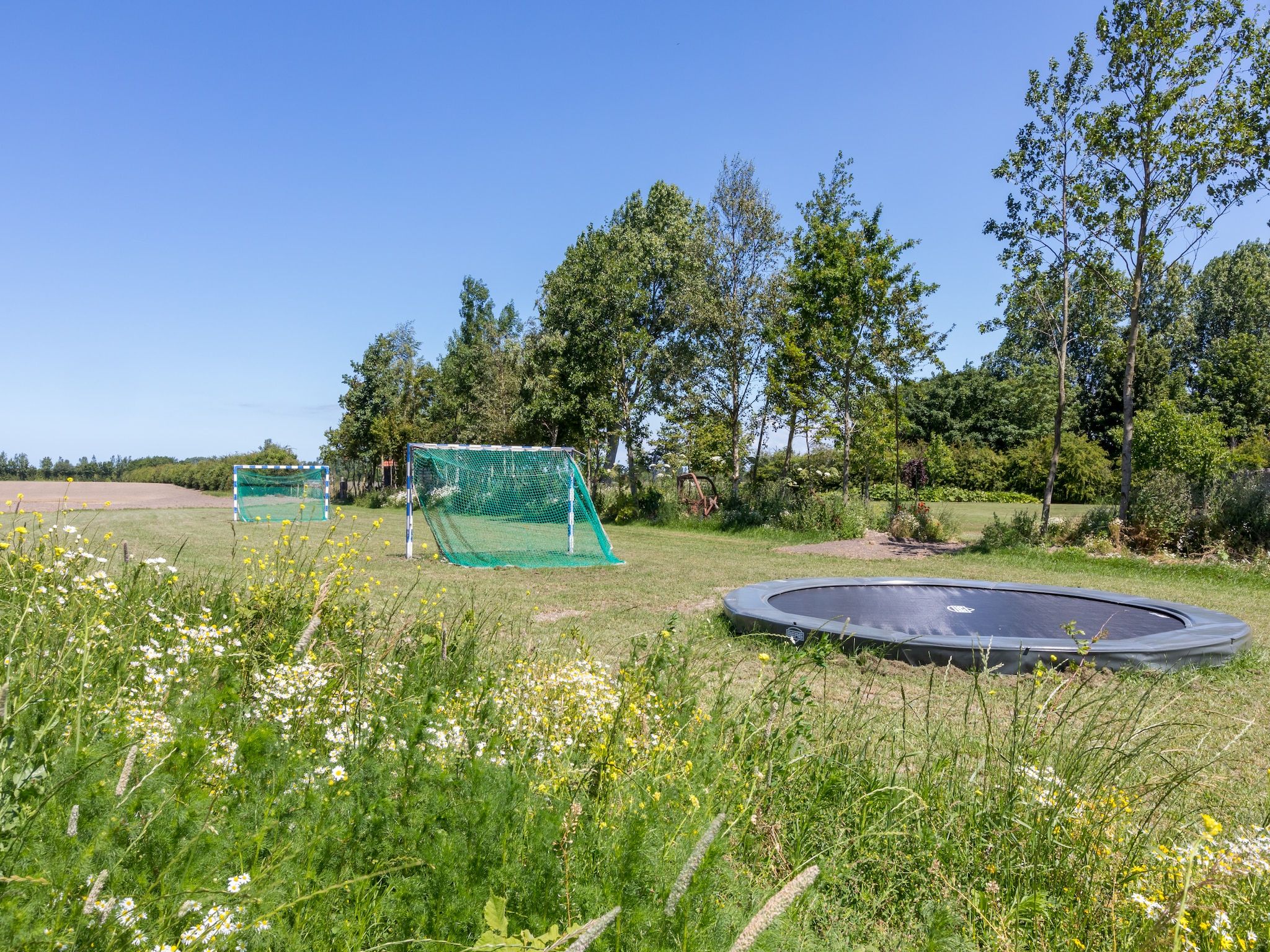Voorzieningen bij Lepelstraat 18A  Vrouwenpolder "'t Blauwtje" in Vrouwenpolder