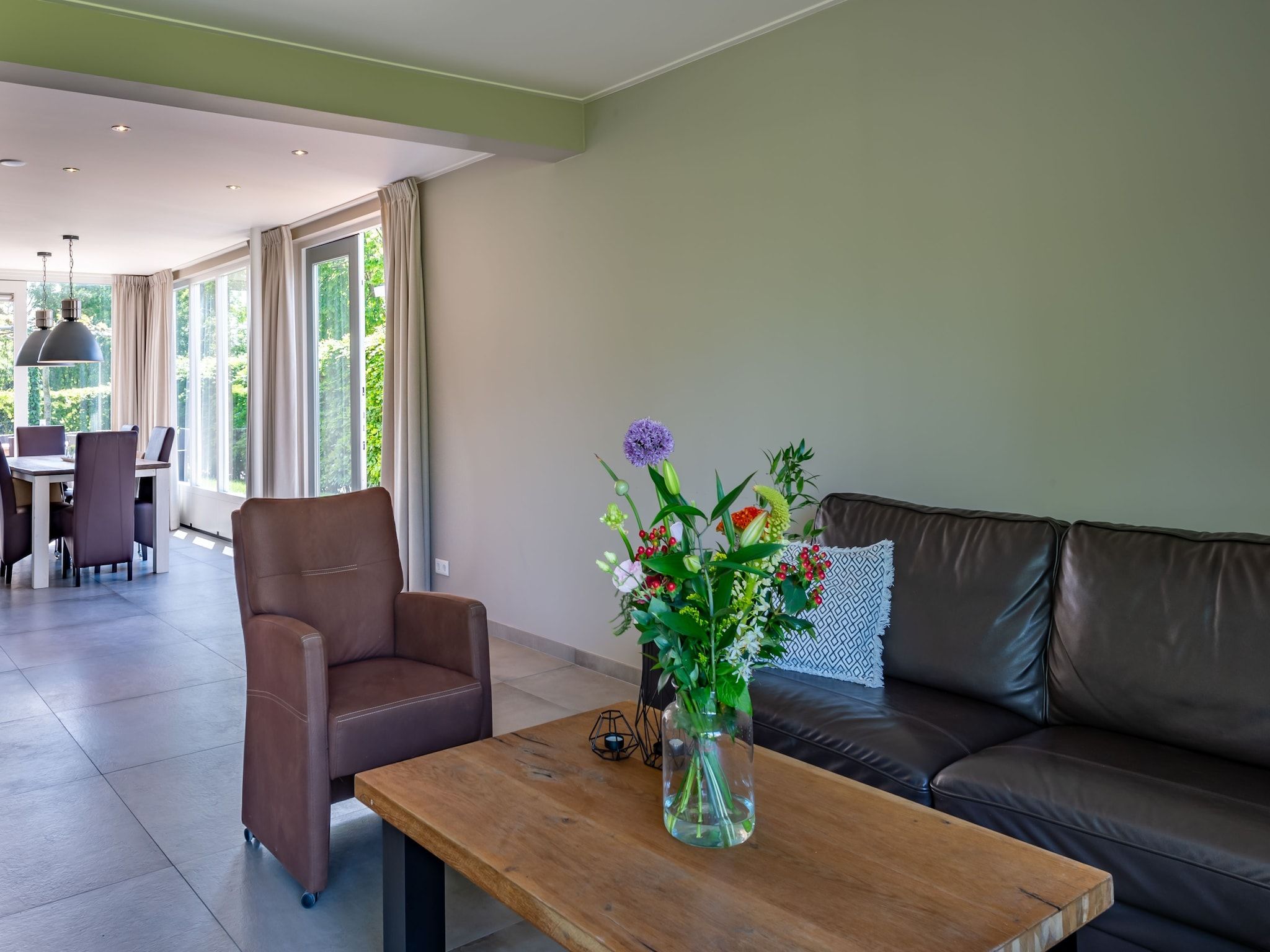 De woonkamer van Cardium 33 in Kamperland