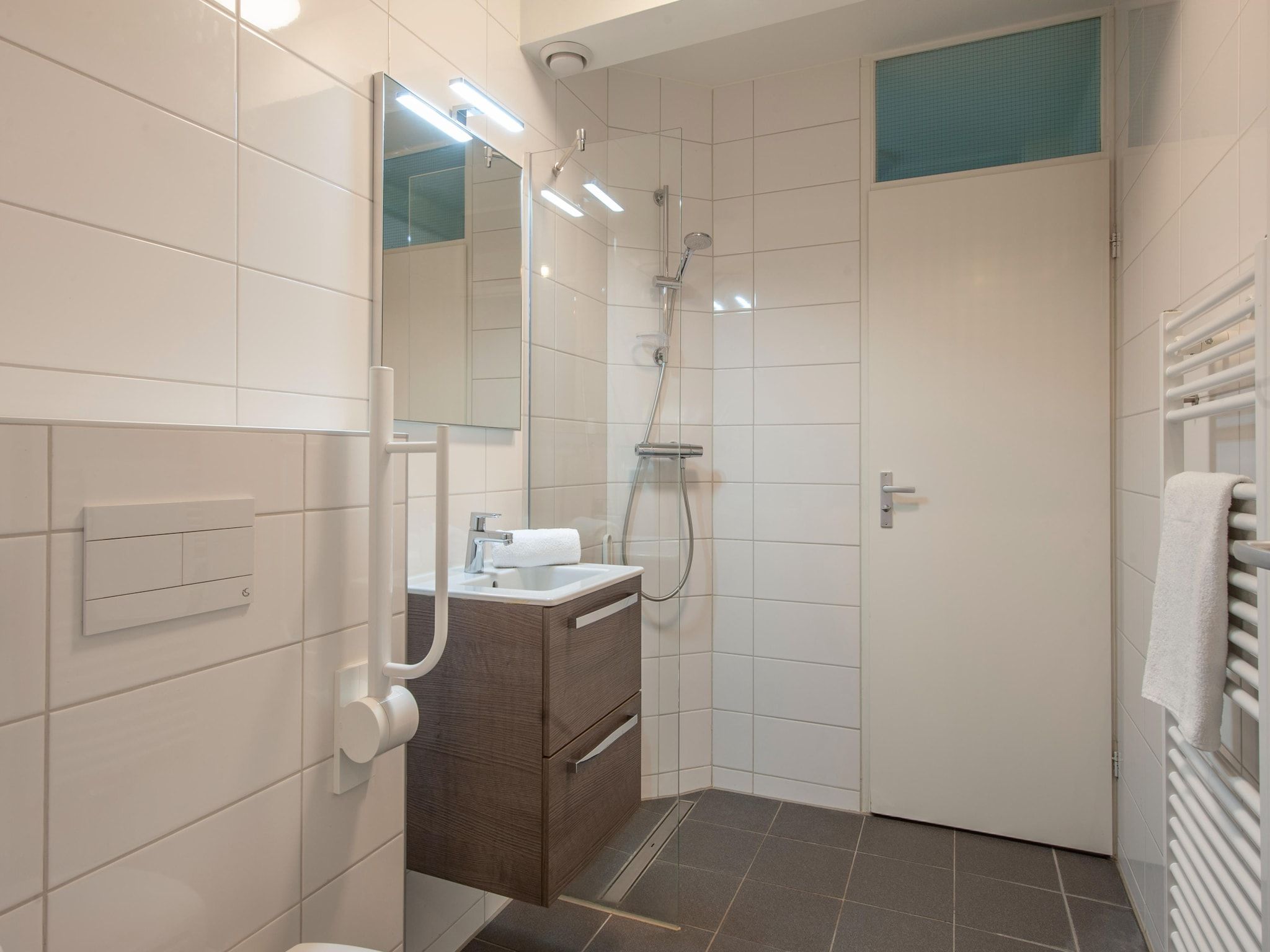 De badkamer van Vakantiepark de Katjeskelder 10 in Oosterhout