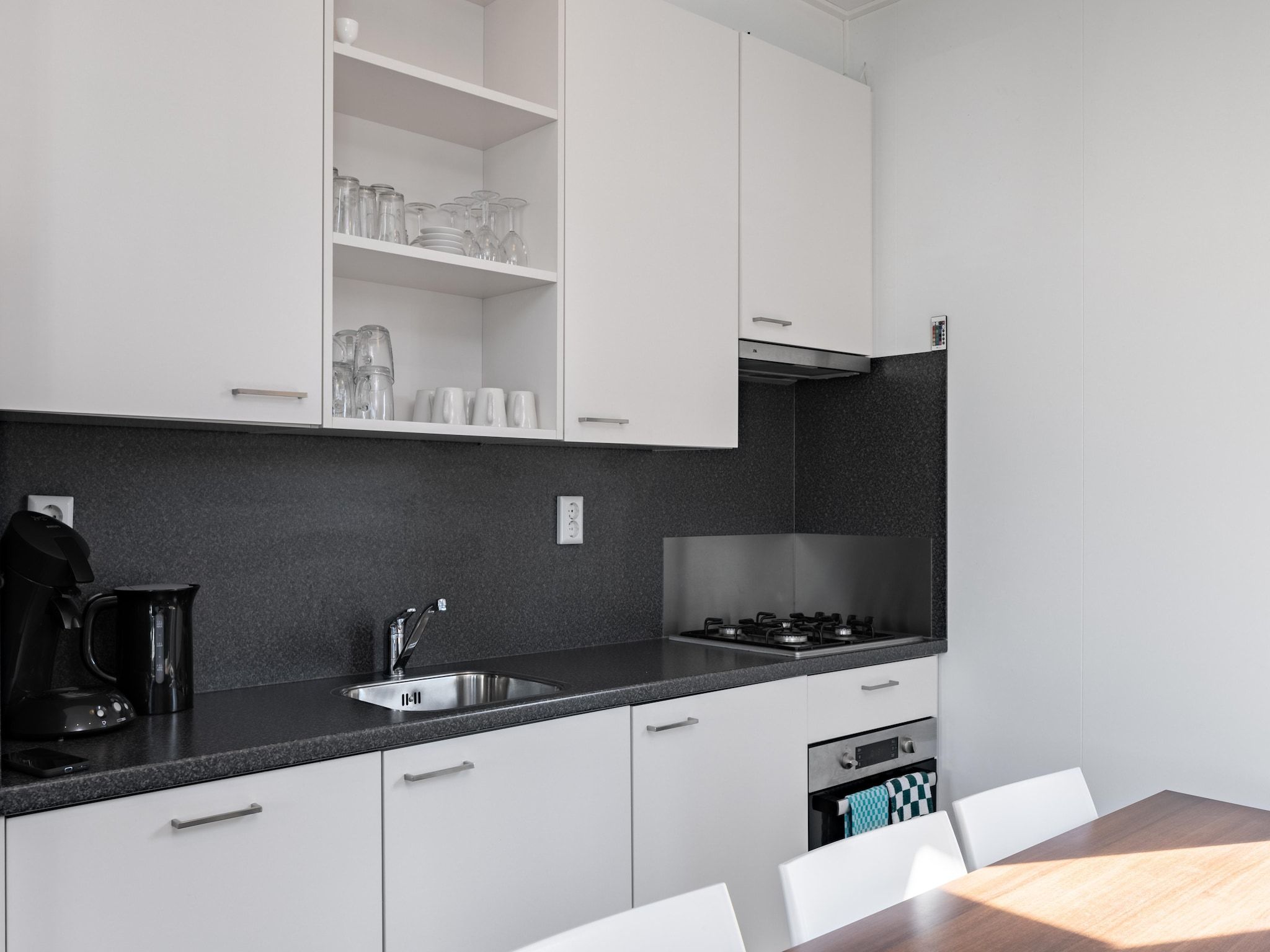 De keuken van Vakantiepark Zeebad 4 in Breskens