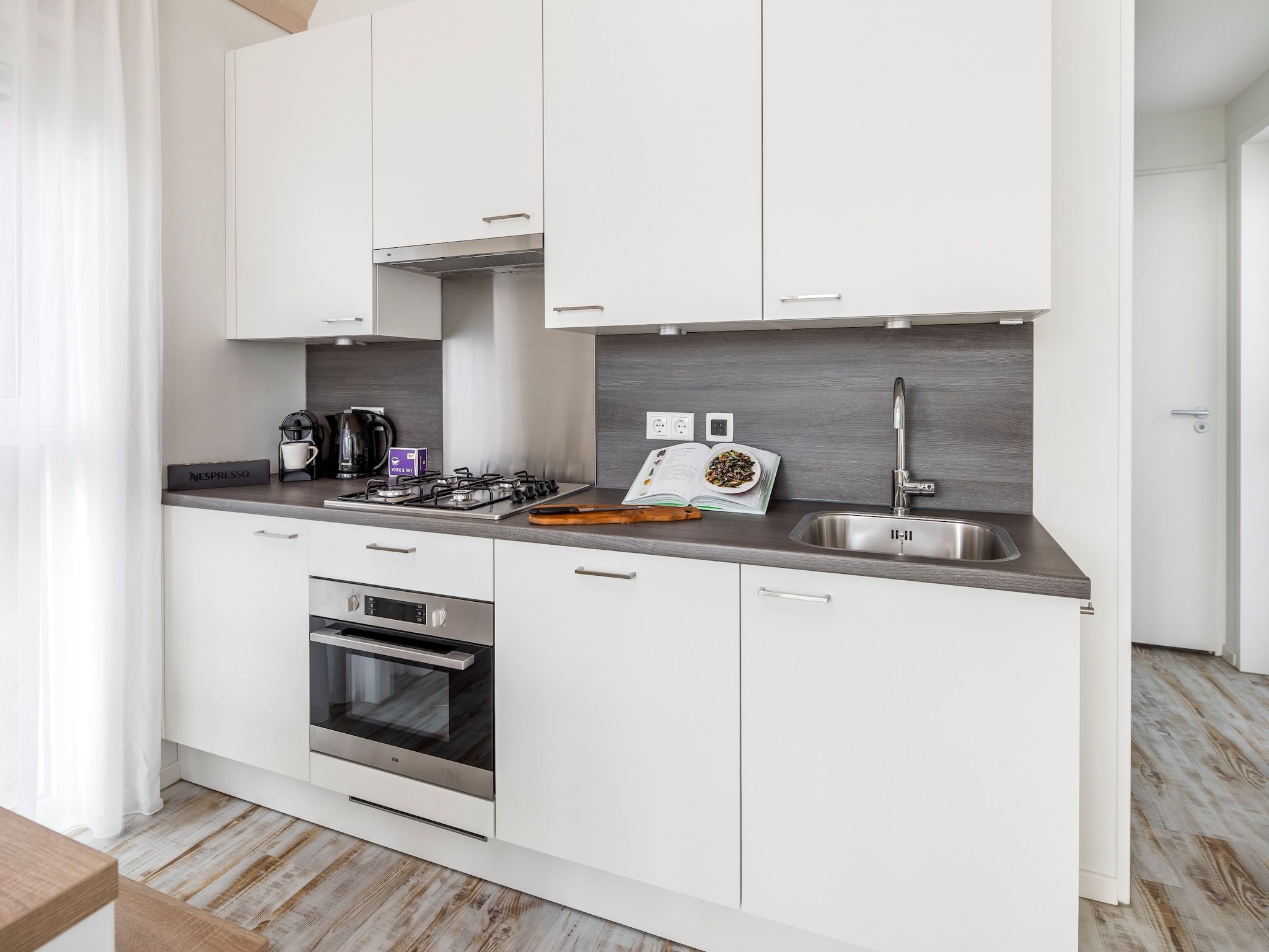 De keuken van Beach Resort Nieuwvliet-Bad 1 in Nieuwvliet-Bad