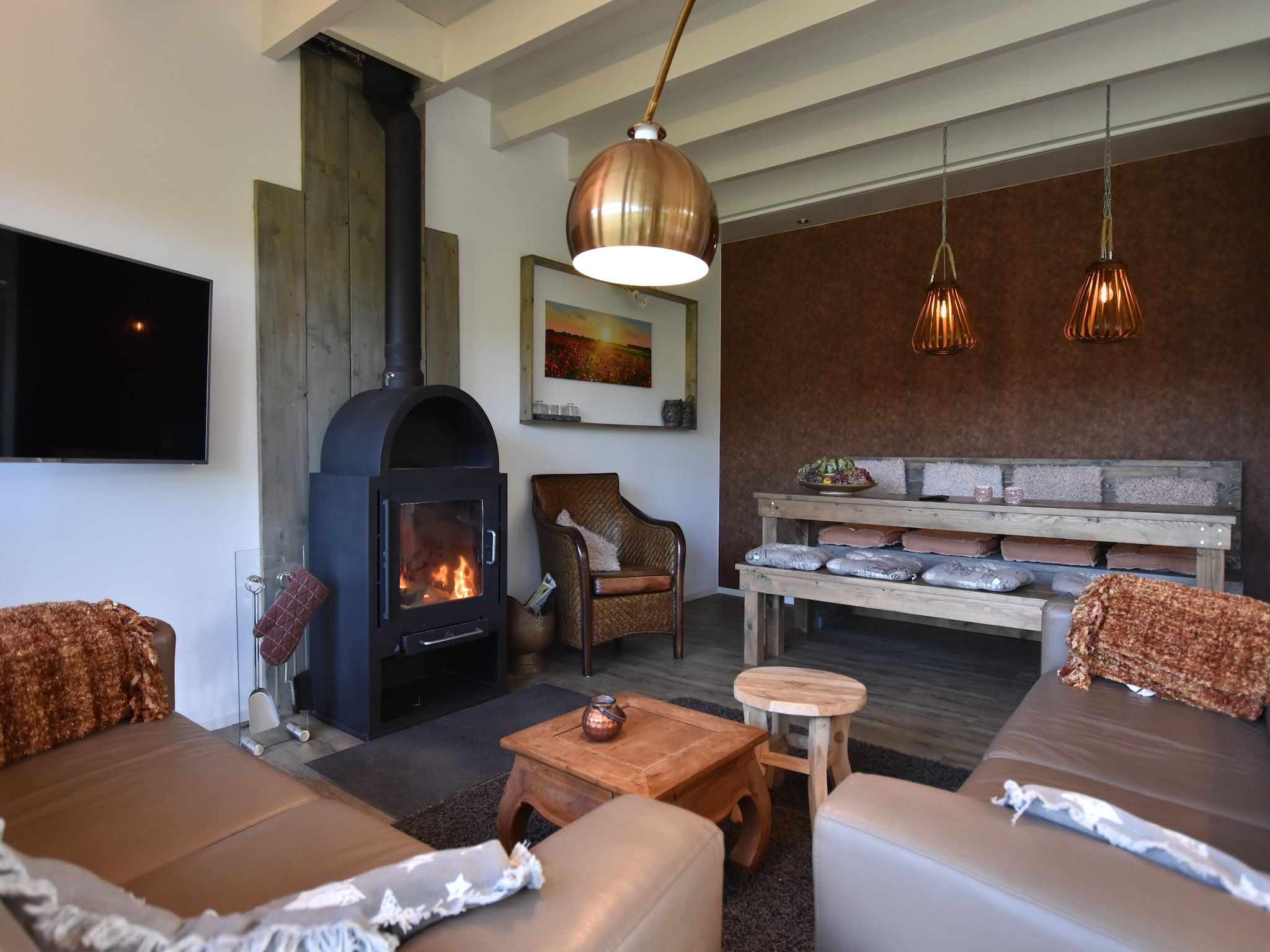 De woonkamer van Oarich Trechte in Reutum-Weerselo