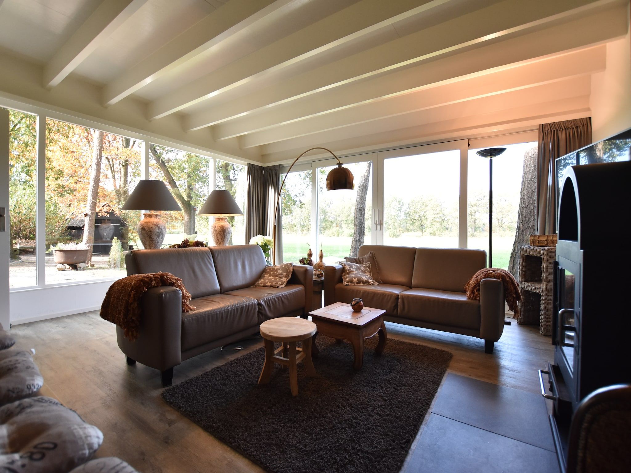 De woonkamer van Oarich Trechte in Reutum-Weerselo