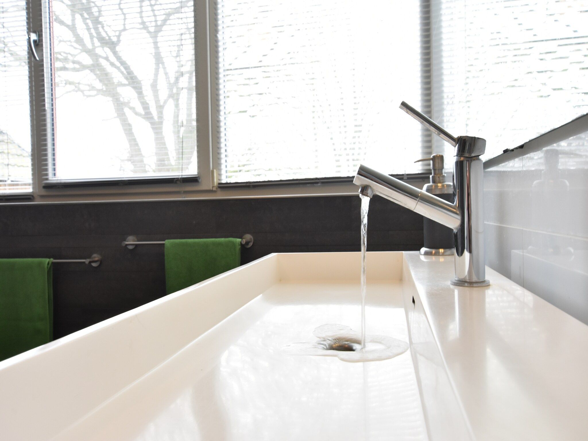 De badkamer van Villa Luttenberg in Luttenberg