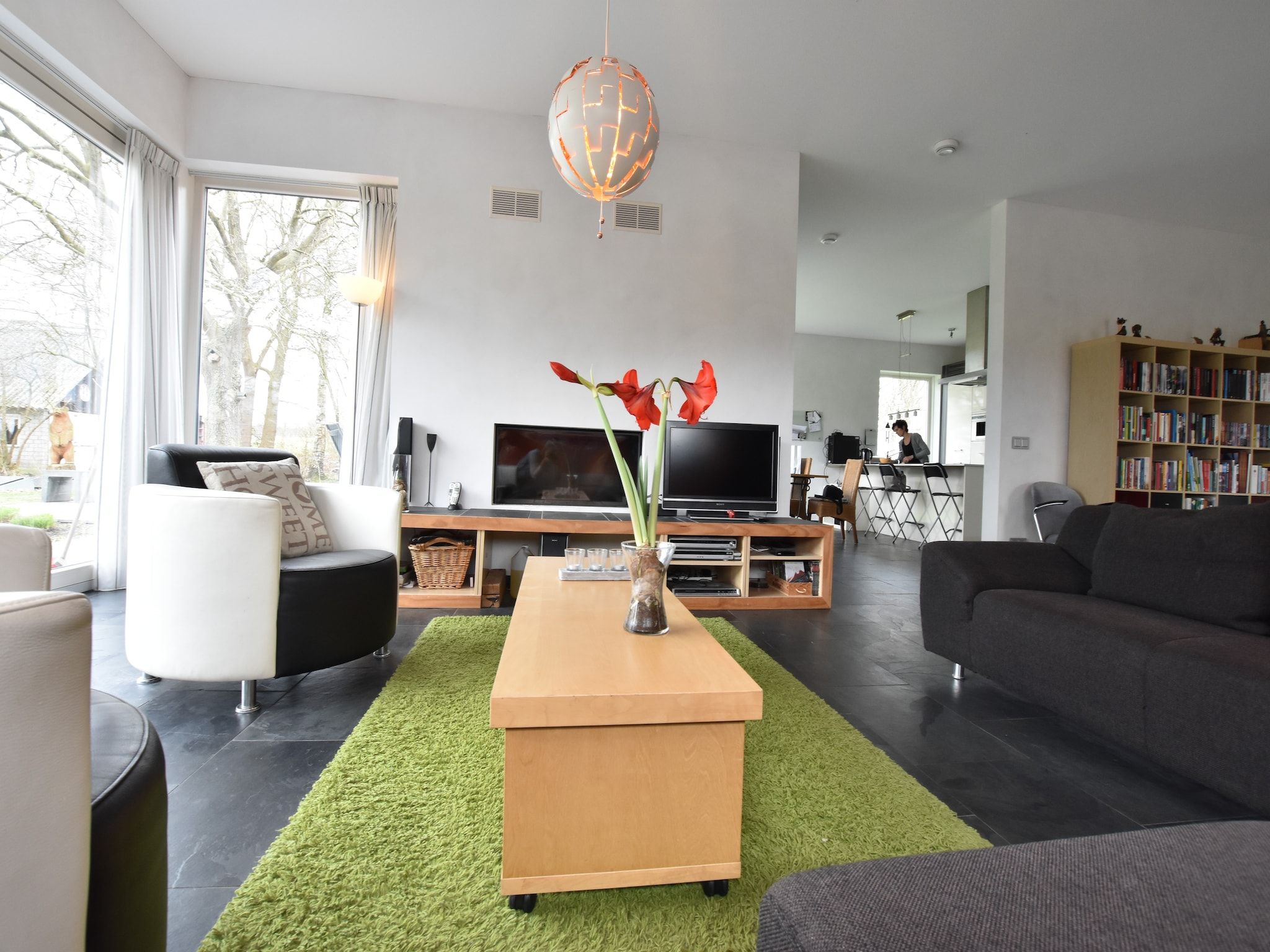 De woonkamer van Villa Luttenberg in Luttenberg