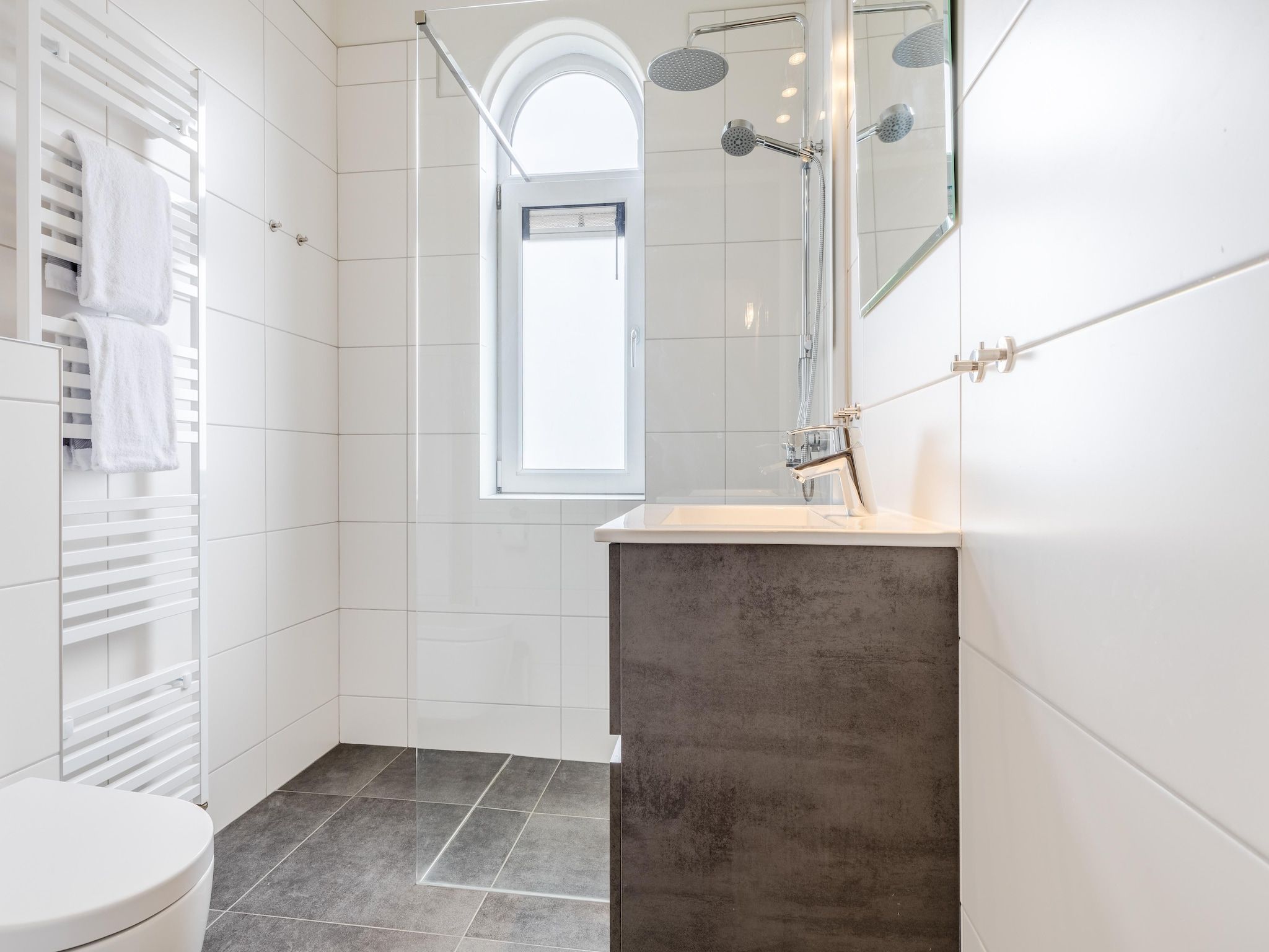 De badkamer van Noordzee Résidence De Banjaard 13 in Kamperland