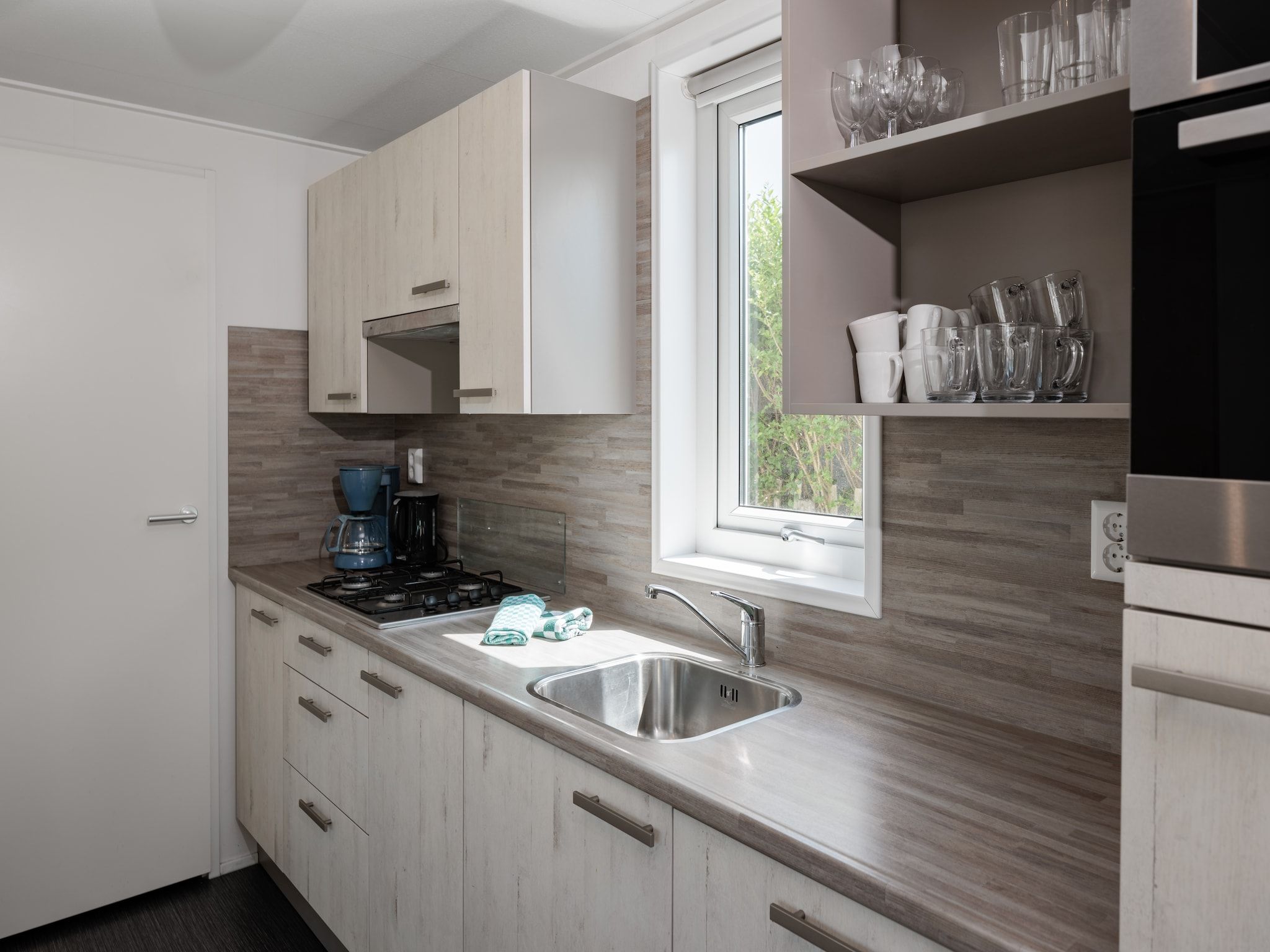 De keuken van Vakantiepark Zeebad 5 in Breskens