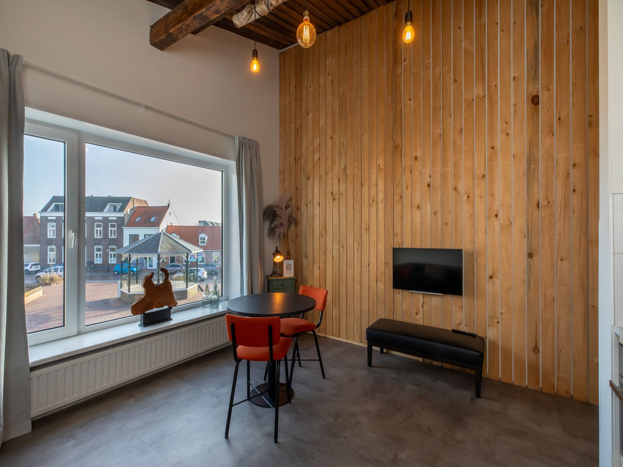 De eetkamer van Pleinzicht 6a in Koudekerke