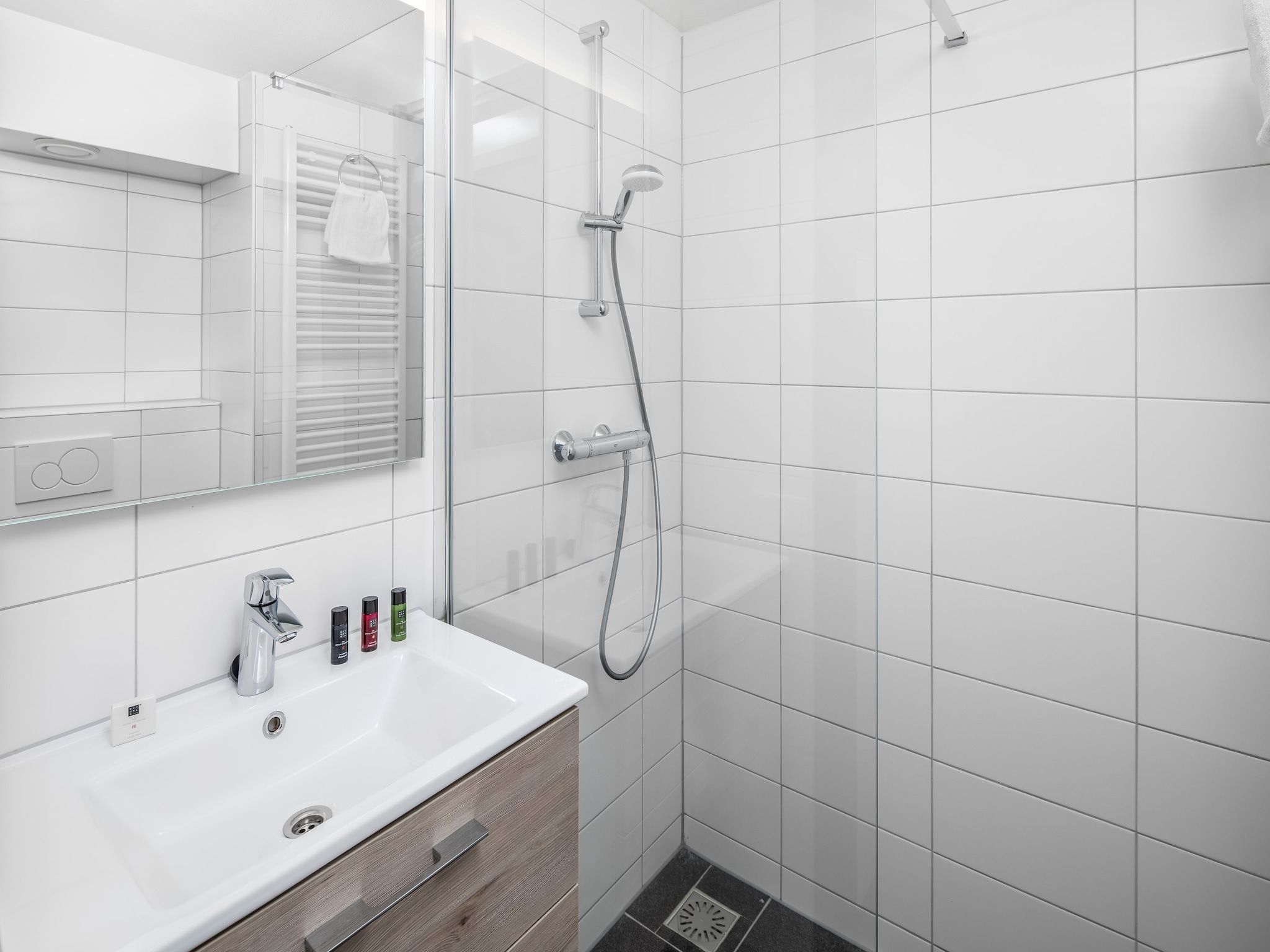 De badkamer van Aquadelta 34 in Bruinisse