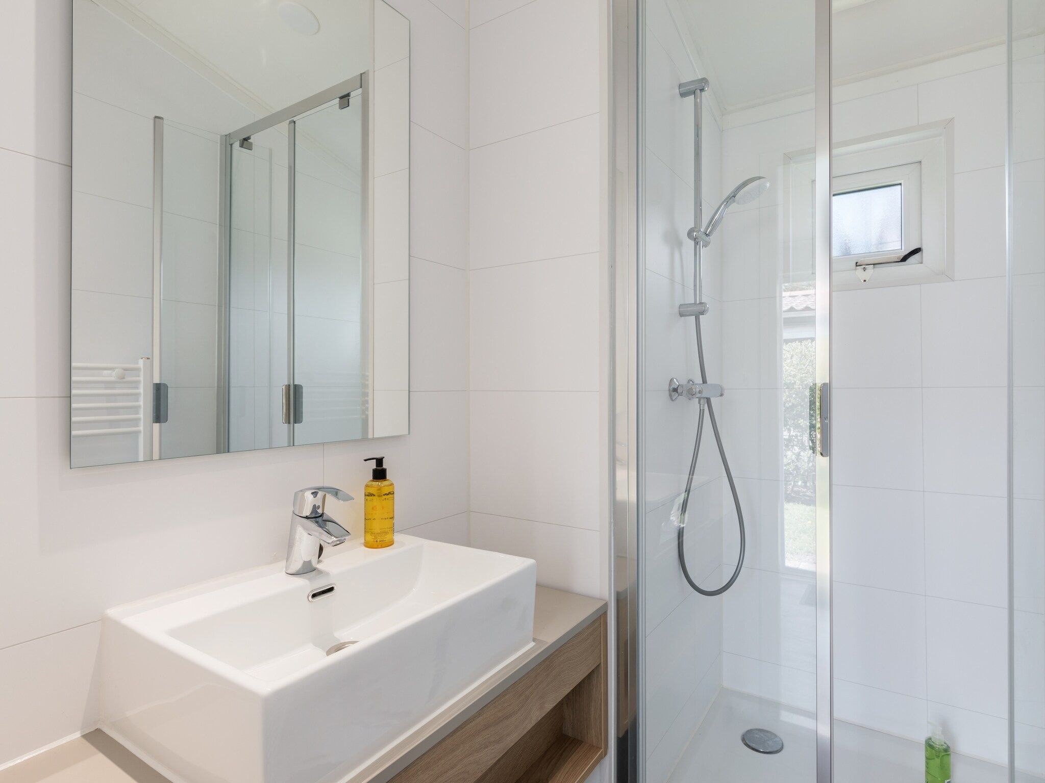 De badkamer van Kustpark Texel 5 in De Koog